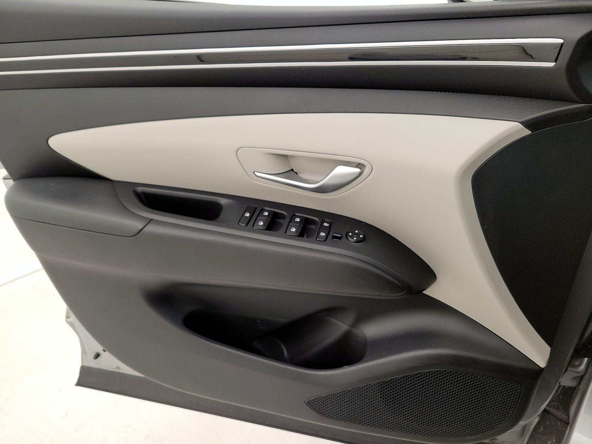 Thumbnail: 2023 Hyundai Tucson - 12