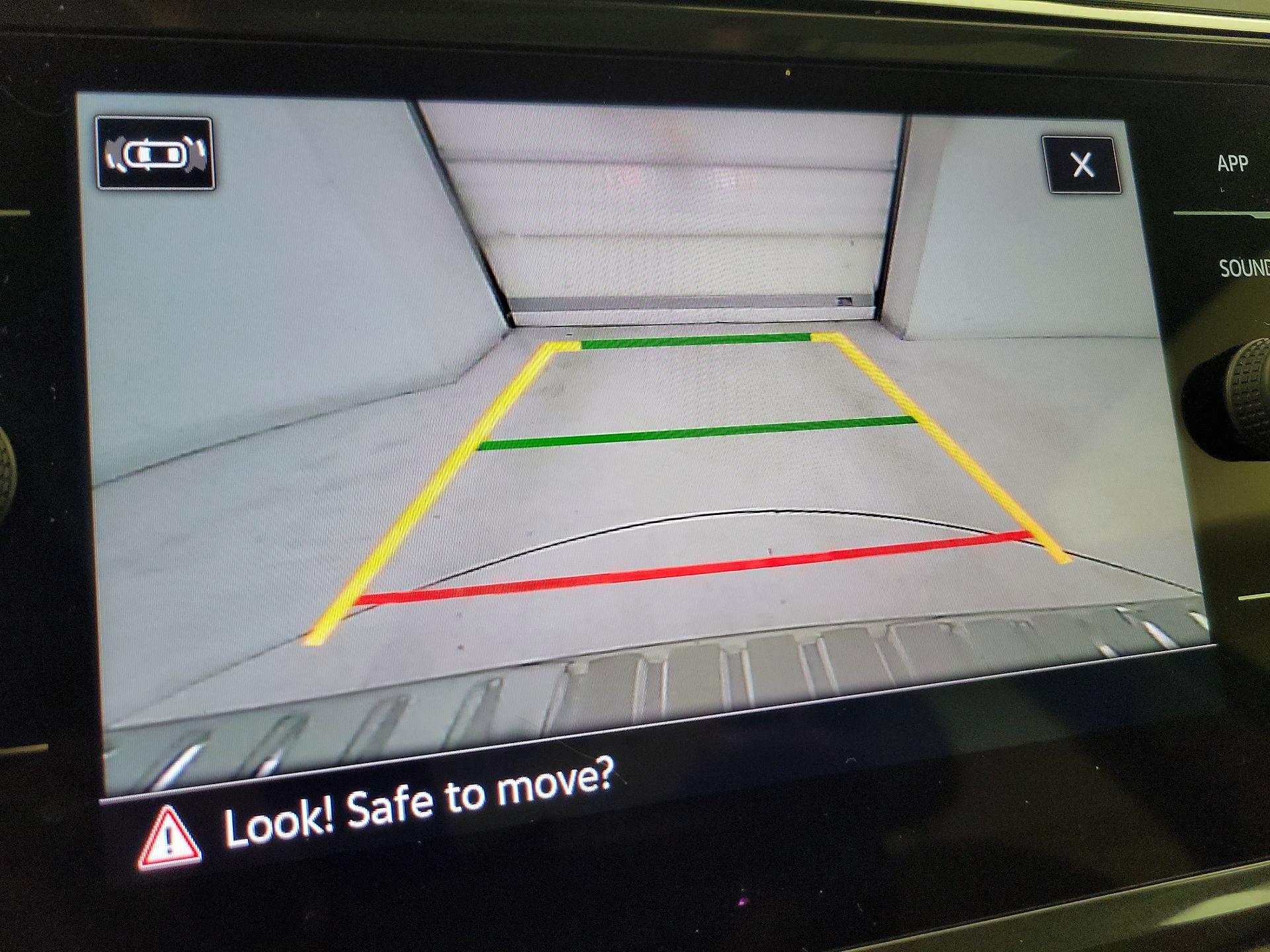 Thumbnail: 2023 Volkswagen Tiguan - 14