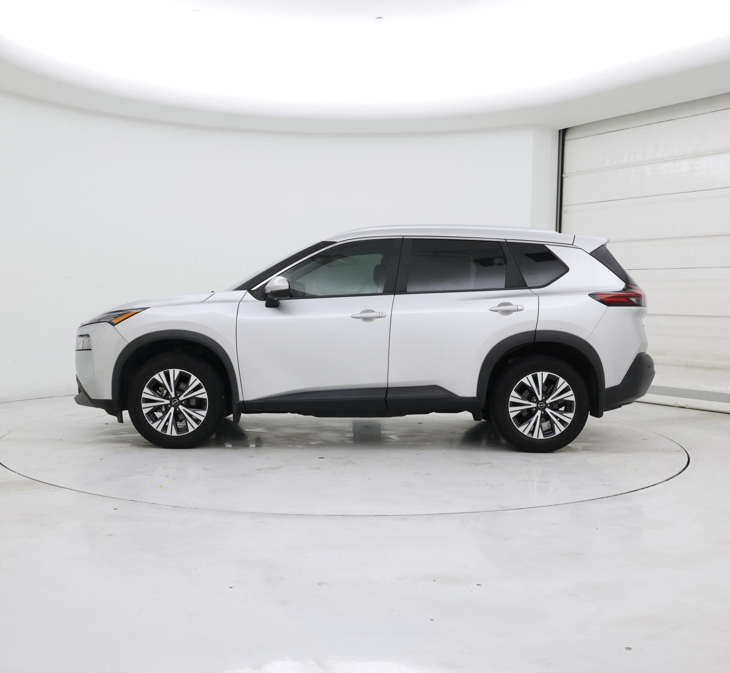 Thumbnail: 2022 Nissan Rogue - 3