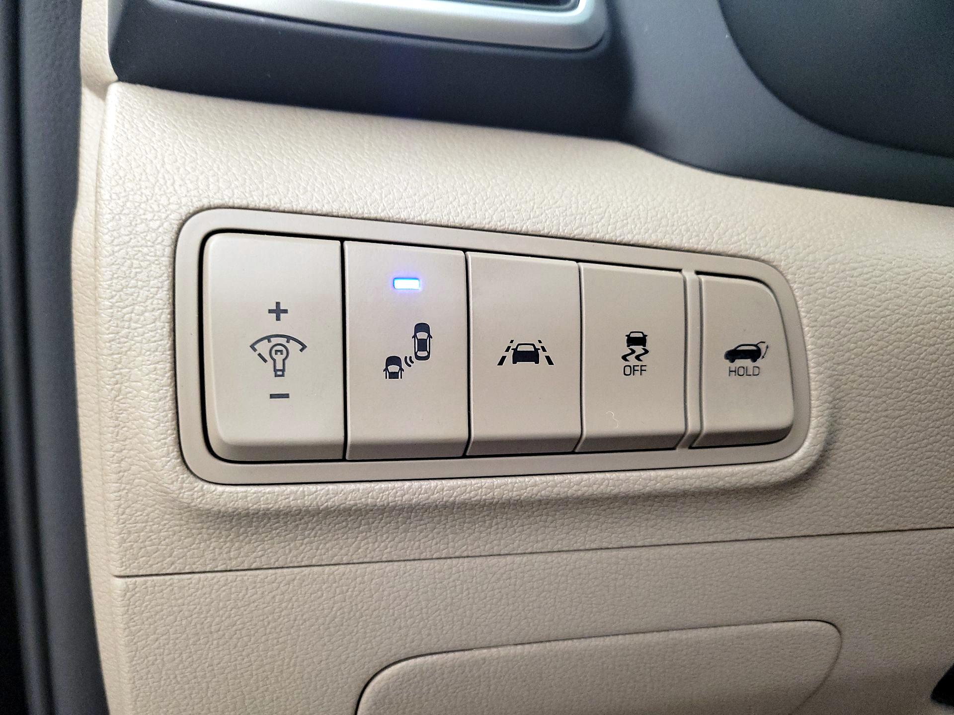 Thumbnail: 2020 Hyundai Tucson - 13