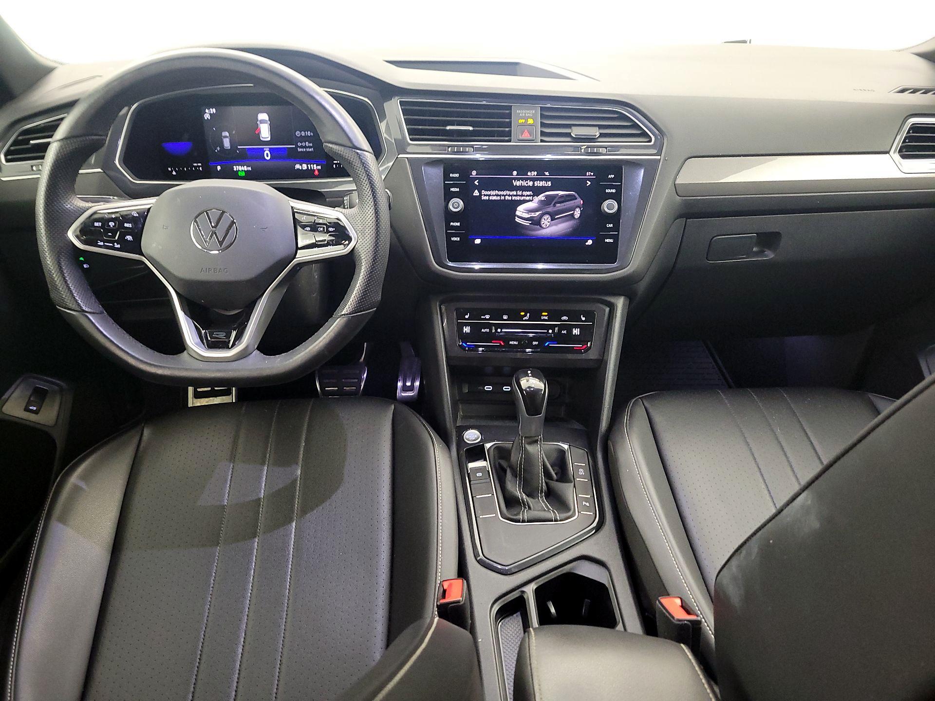 Thumbnail: 2022 Volkswagen Tiguan - 9