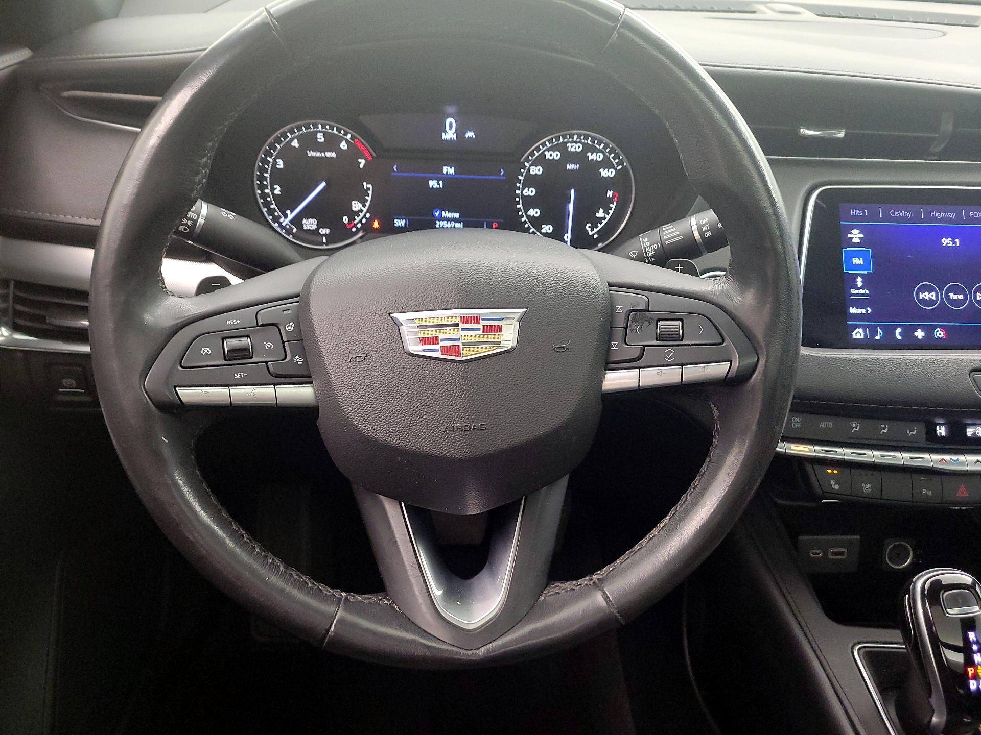 Thumbnail: 2020 Cadillac XT4 - 10