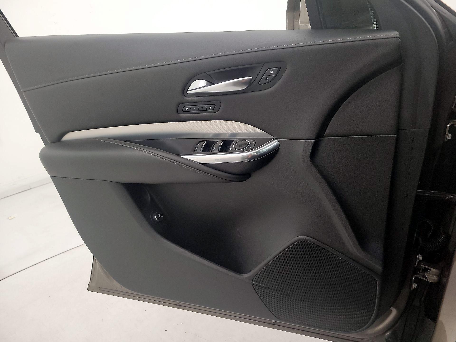 Thumbnail: 2020 Cadillac XT4 - 12