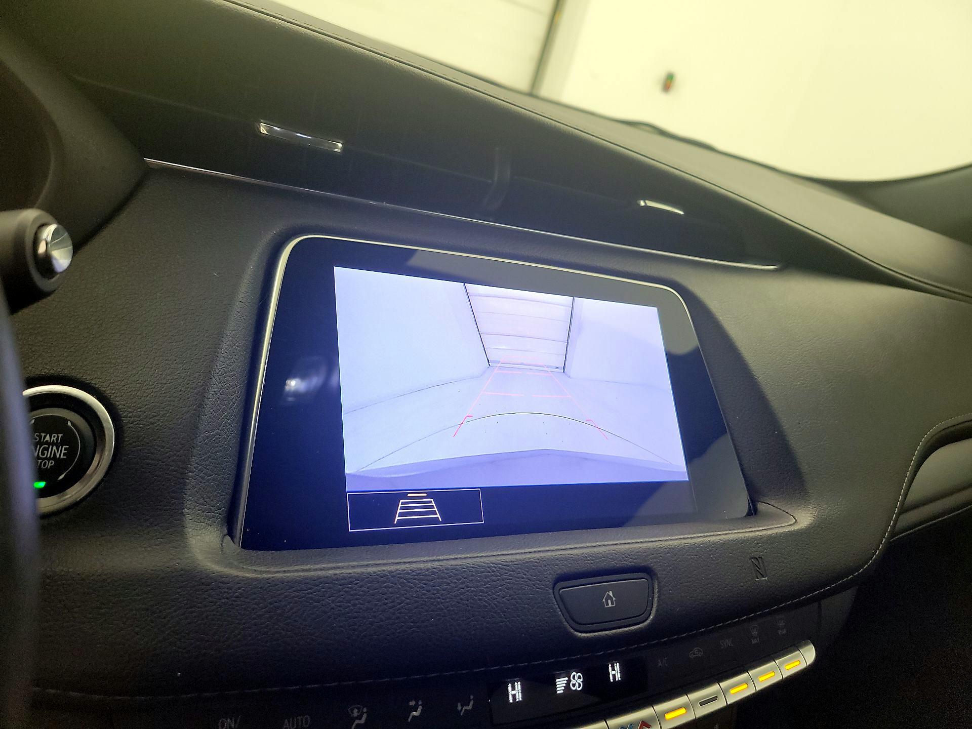 Thumbnail: 2020 Cadillac XT4 - 14