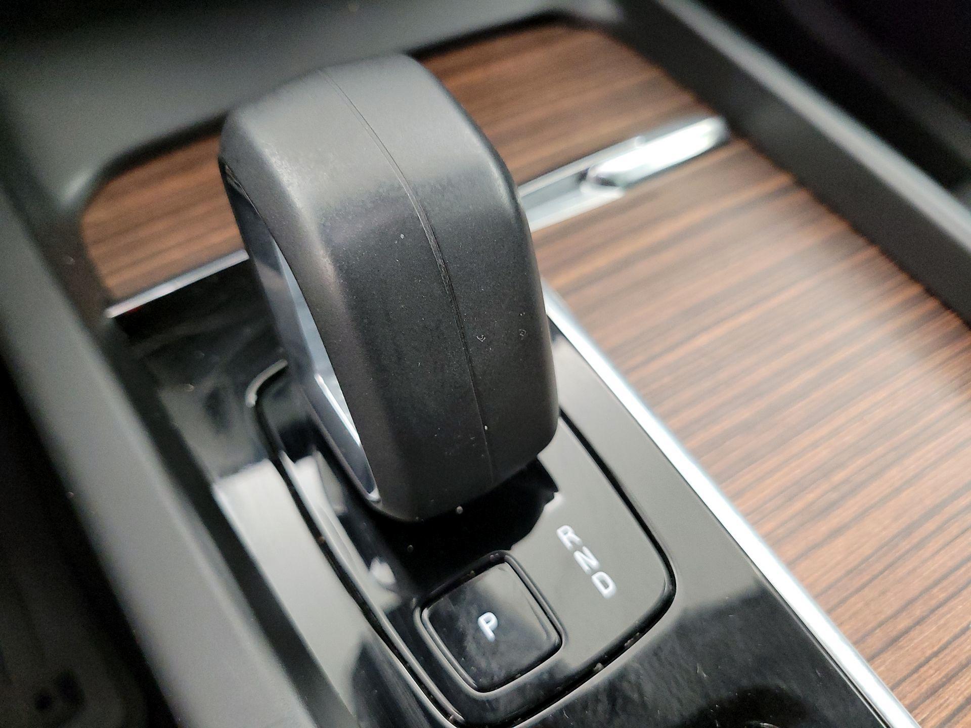 Thumbnail: 2023 Volvo XC60 - 18