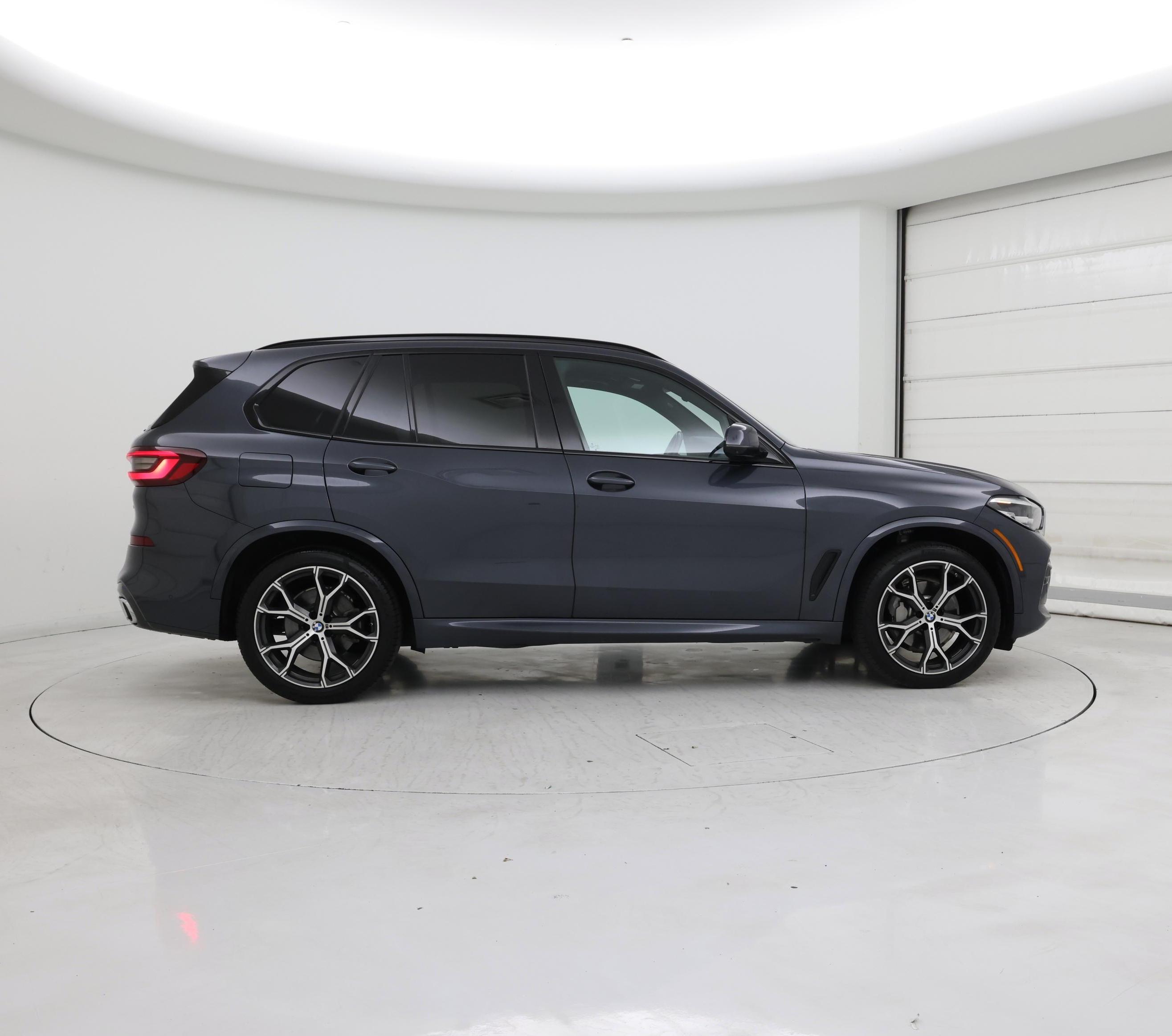 Thumbnail: 2020 BMW X5 - 7