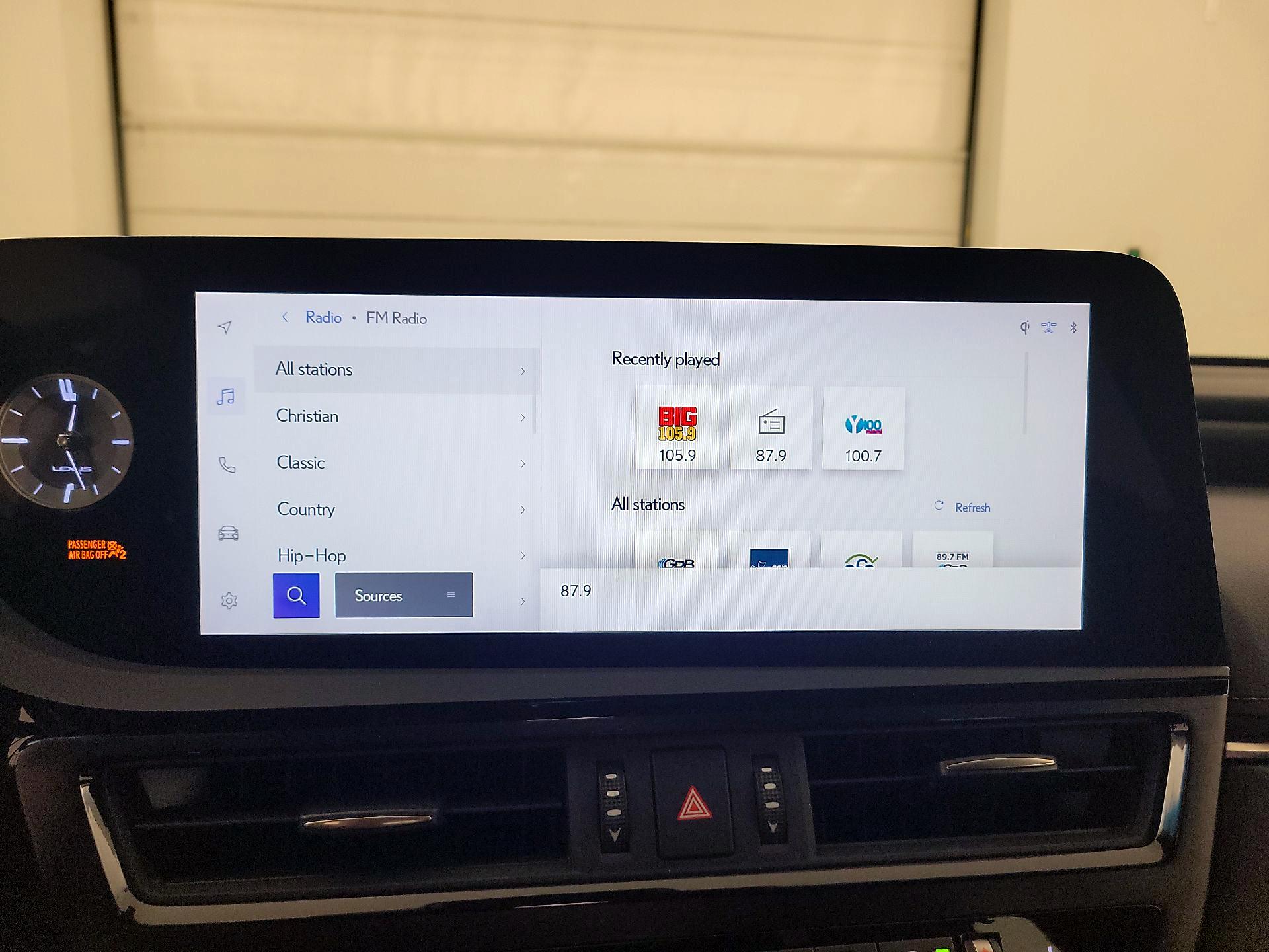 Thumbnail: 2023 Lexus ES - 16