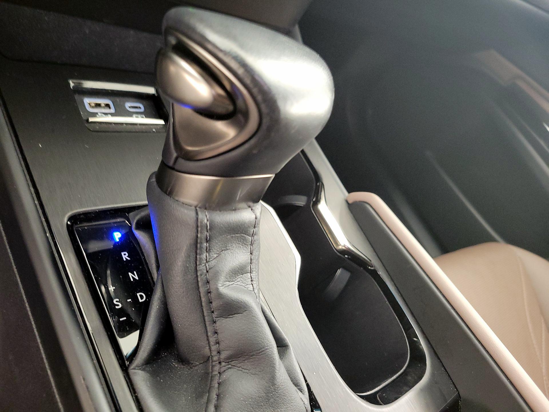 Thumbnail: 2023 Lexus ES - 18