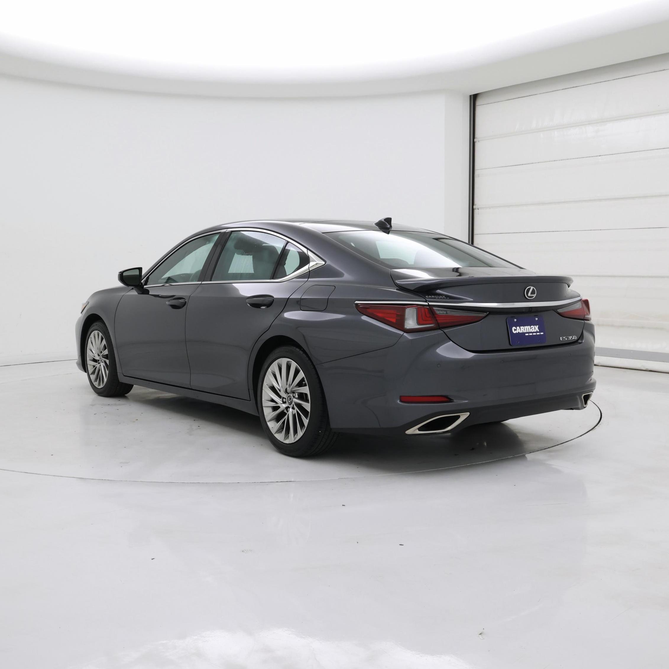 Thumbnail: 2023 Lexus ES - 2