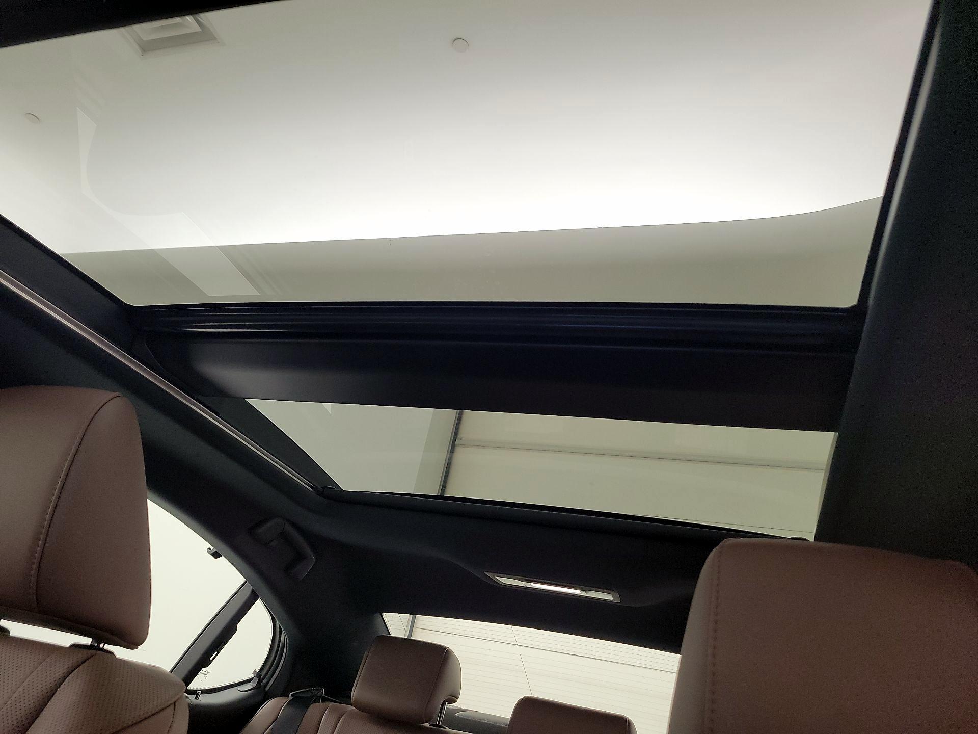 Thumbnail: 2023 Lexus ES - 20