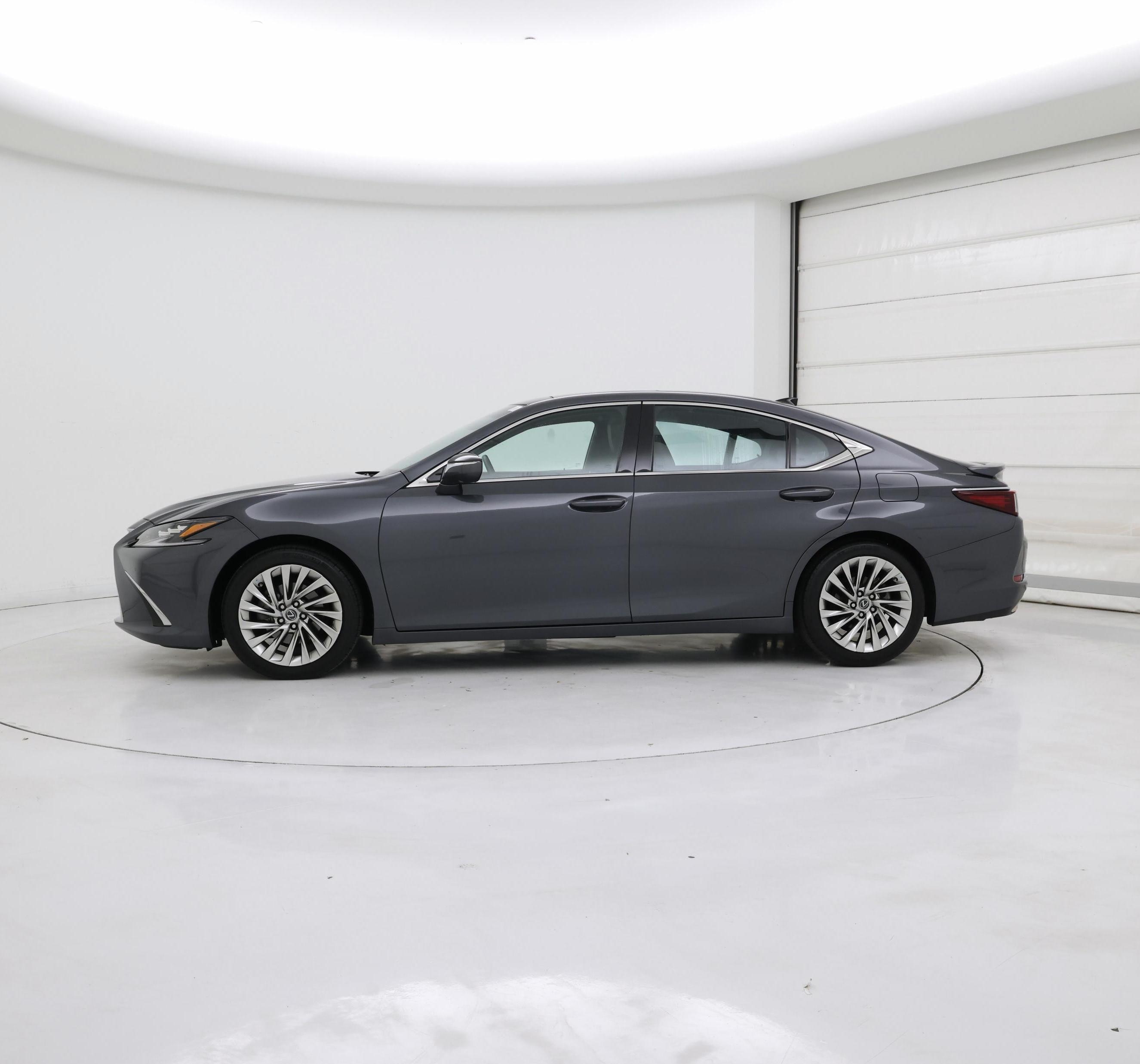 Thumbnail: 2023 Lexus ES - 3