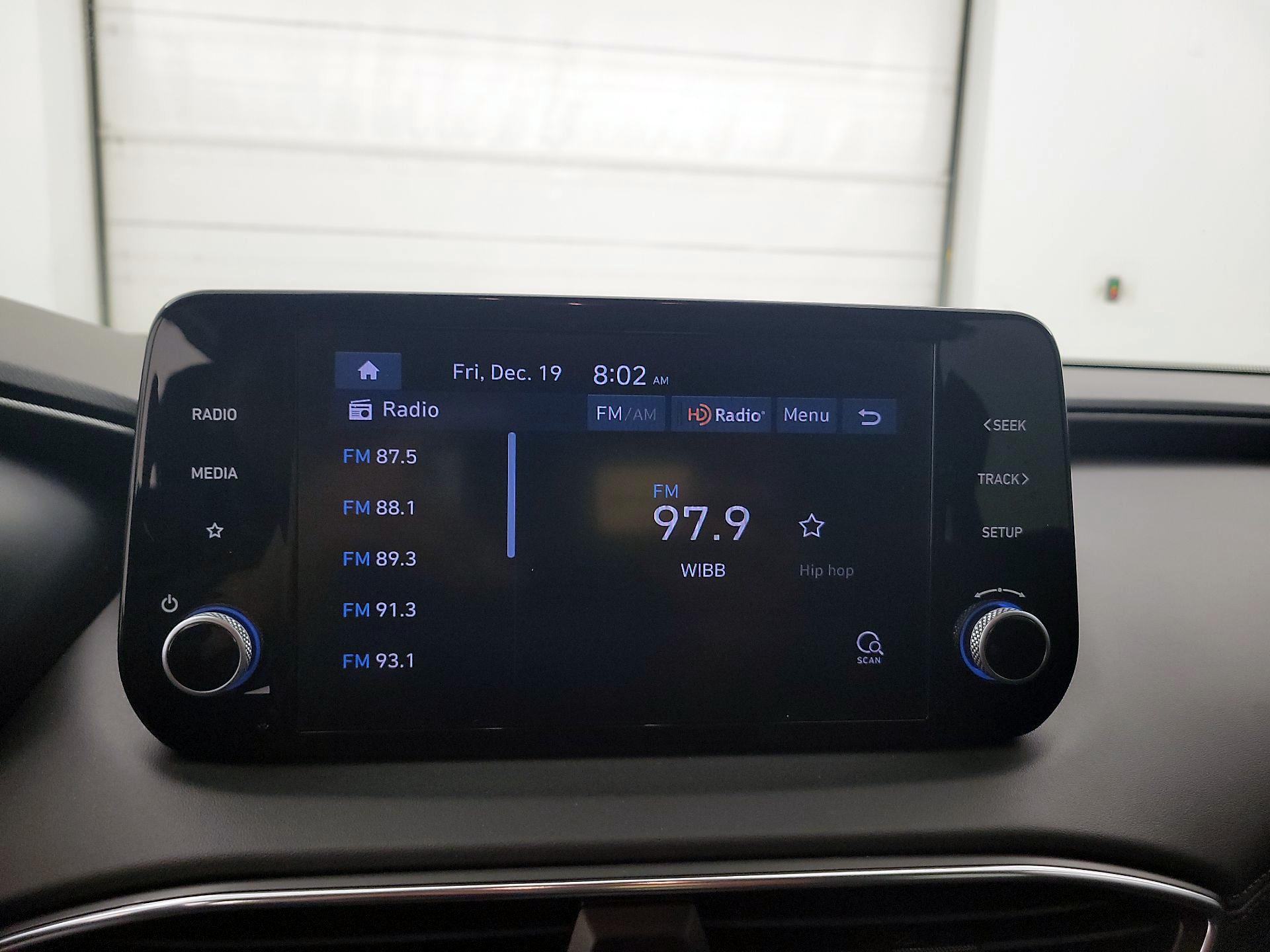 Thumbnail: 2023 Hyundai Santa Fe - 15