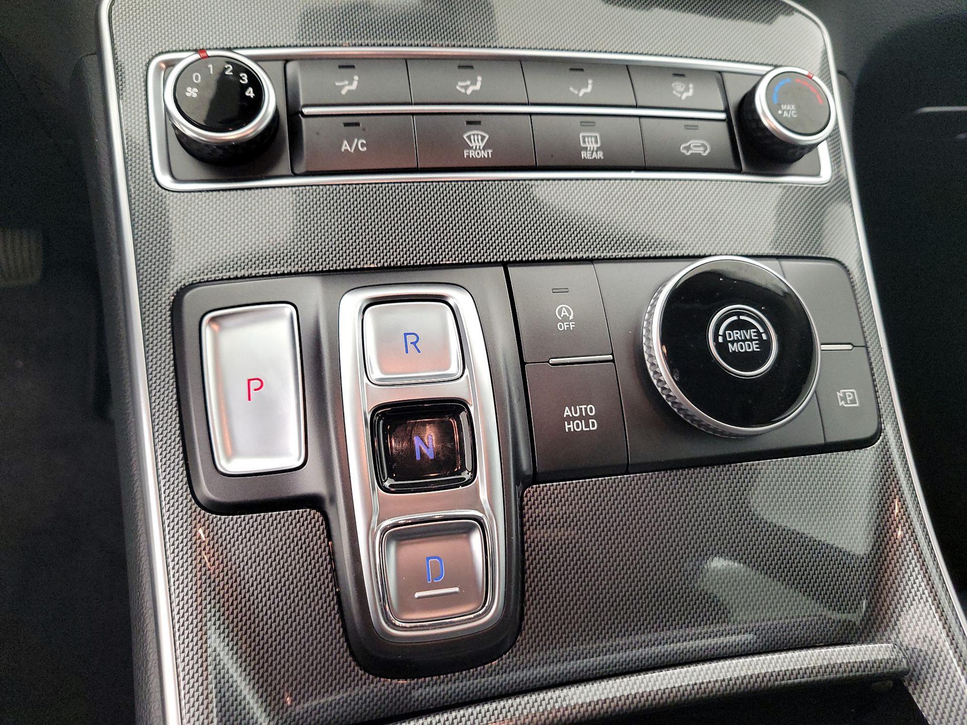 Thumbnail: 2023 Hyundai Santa Fe - 17