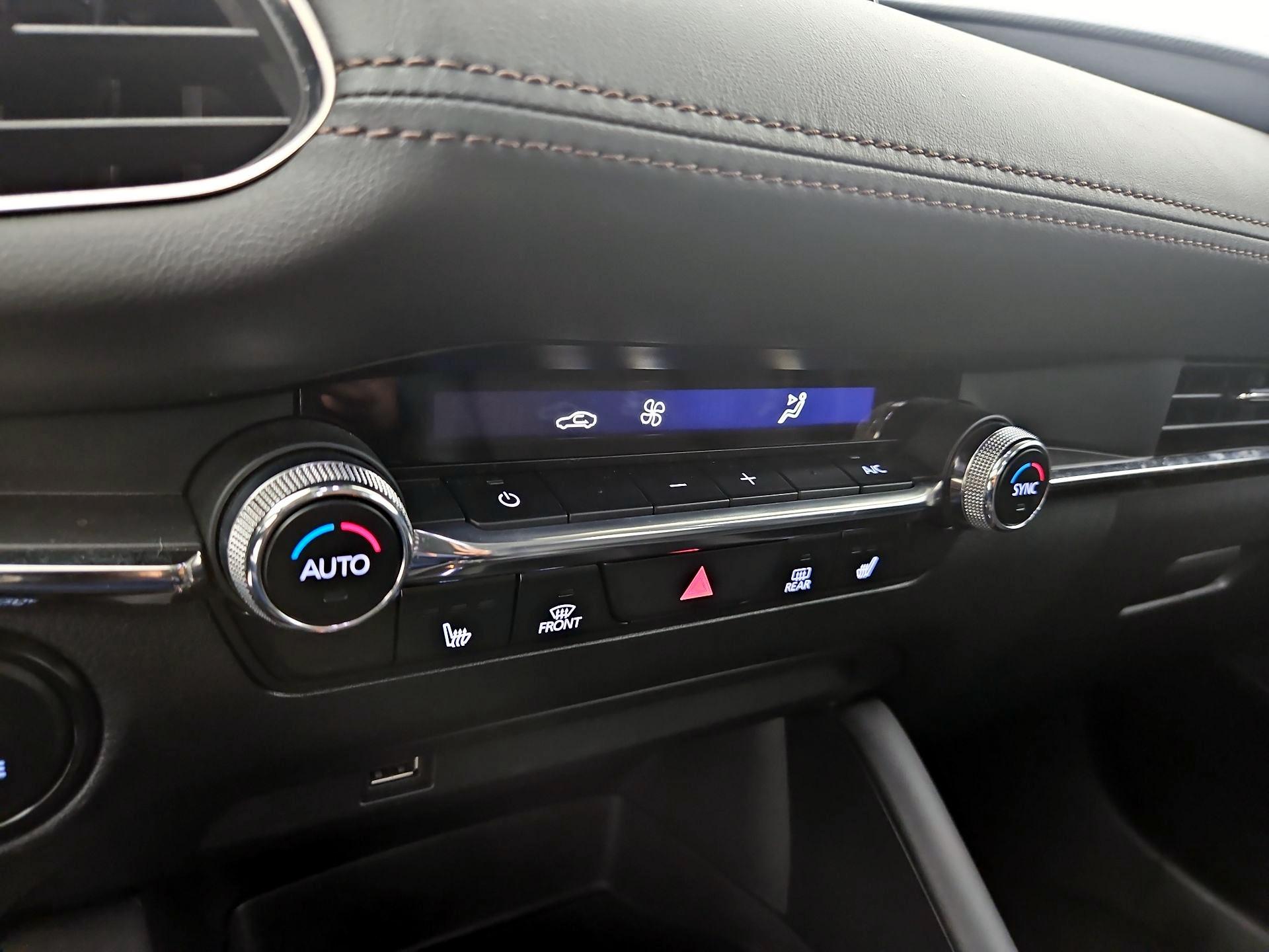 Thumbnail: 2021 Mazda Mazda3 - 17