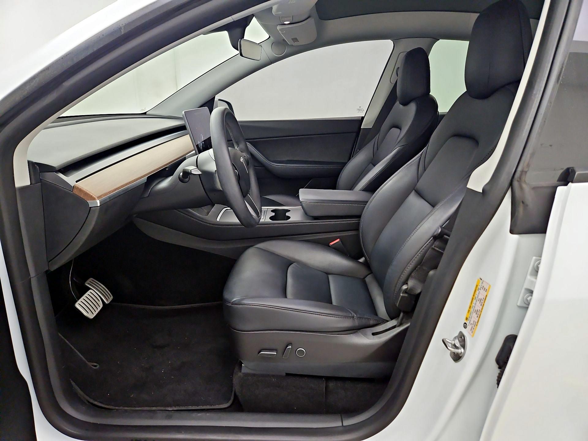 Thumbnail: 2022 Tesla Model Y - 11