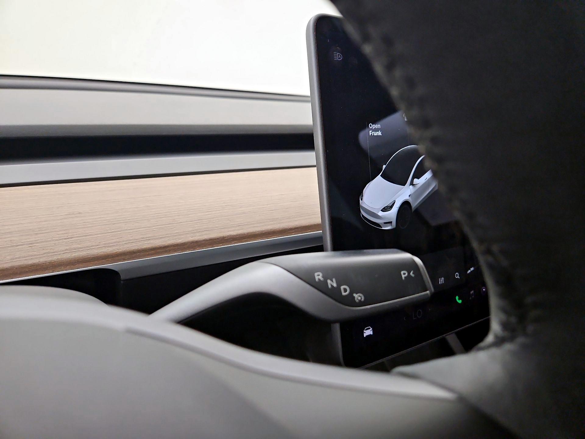 Thumbnail: 2022 Tesla Model Y - 17