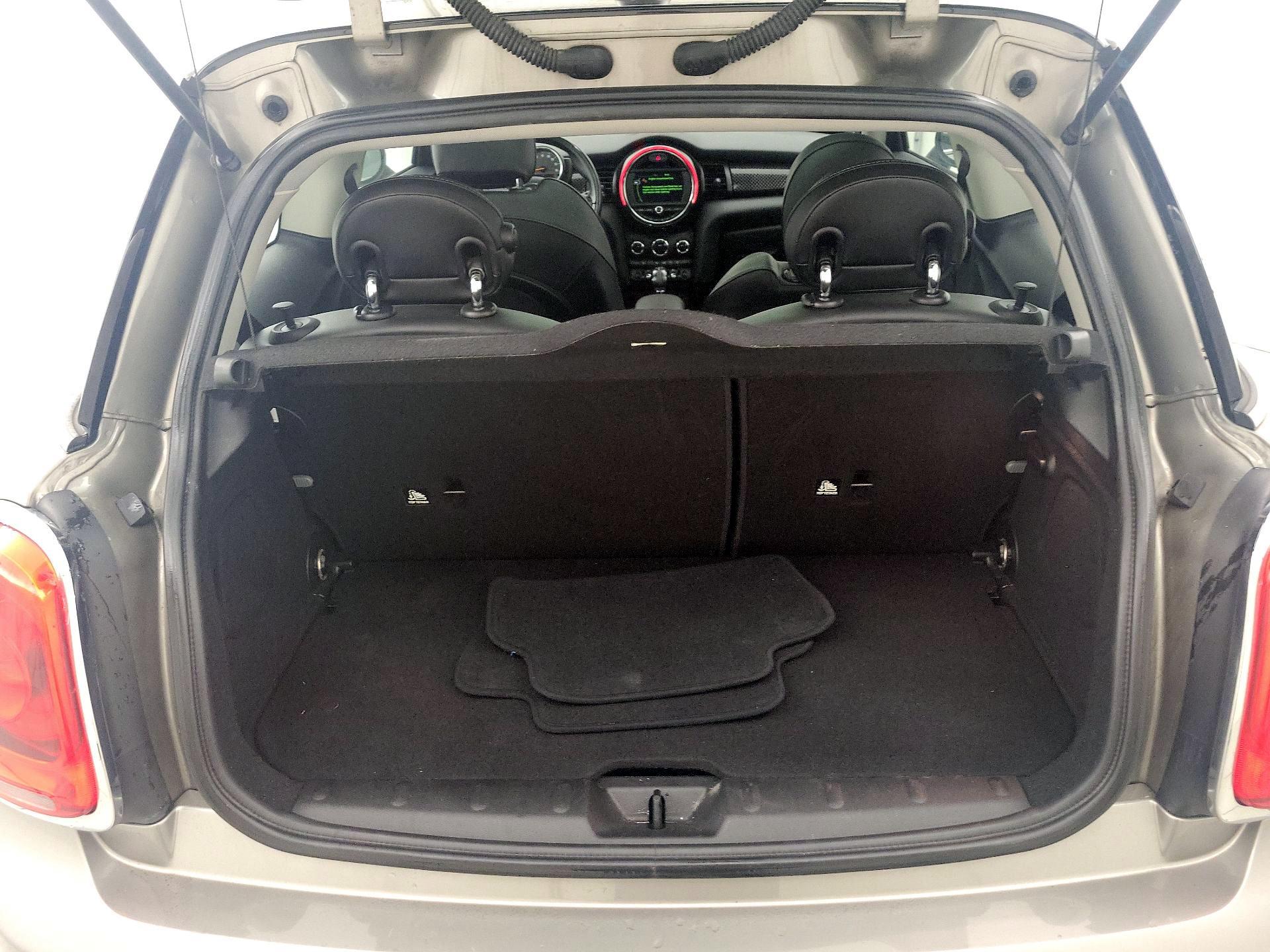 Thumbnail: 2017 MINI Cooper Hardtop - 19