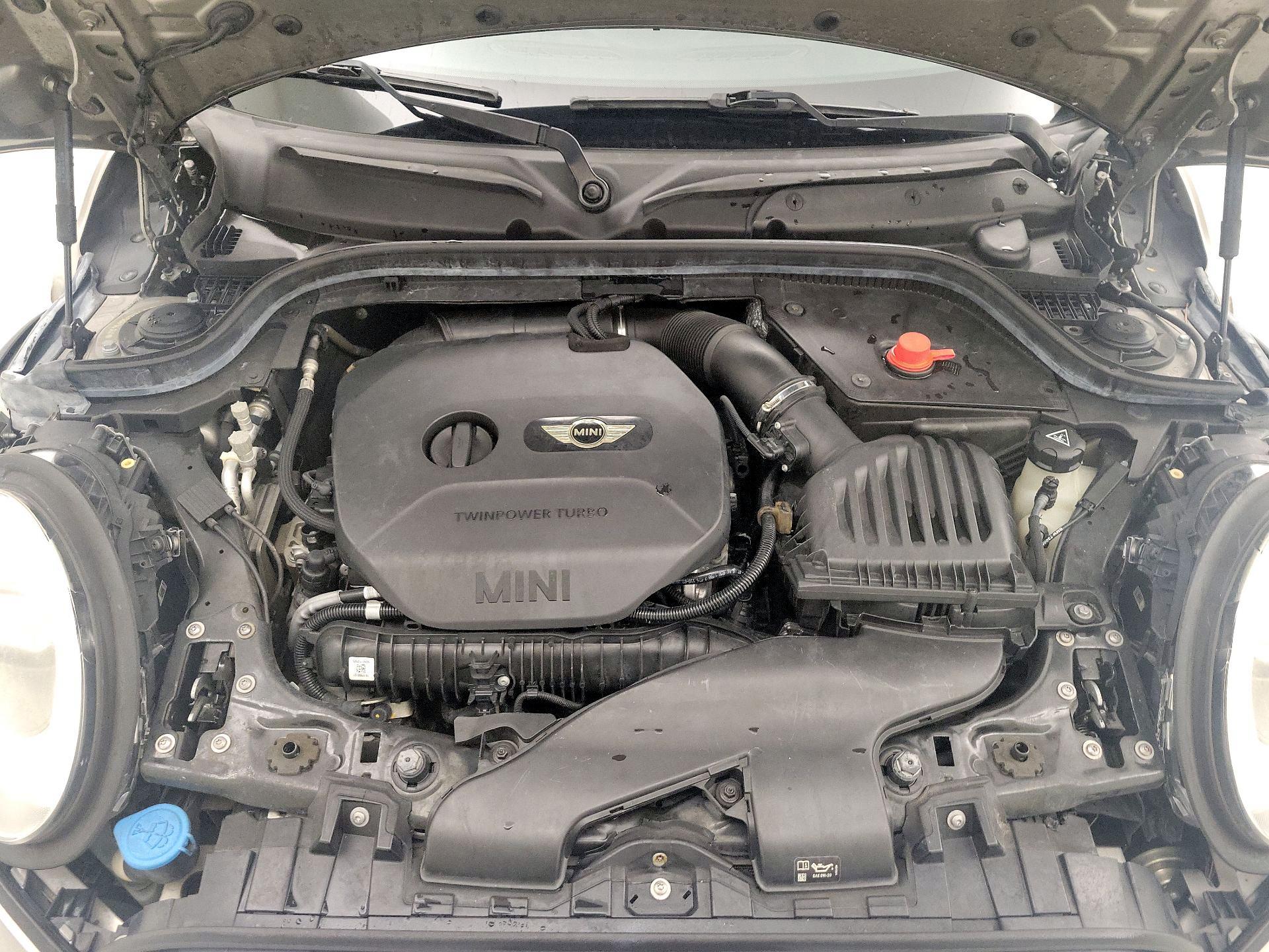 Thumbnail: 2017 MINI Cooper Hardtop - 20