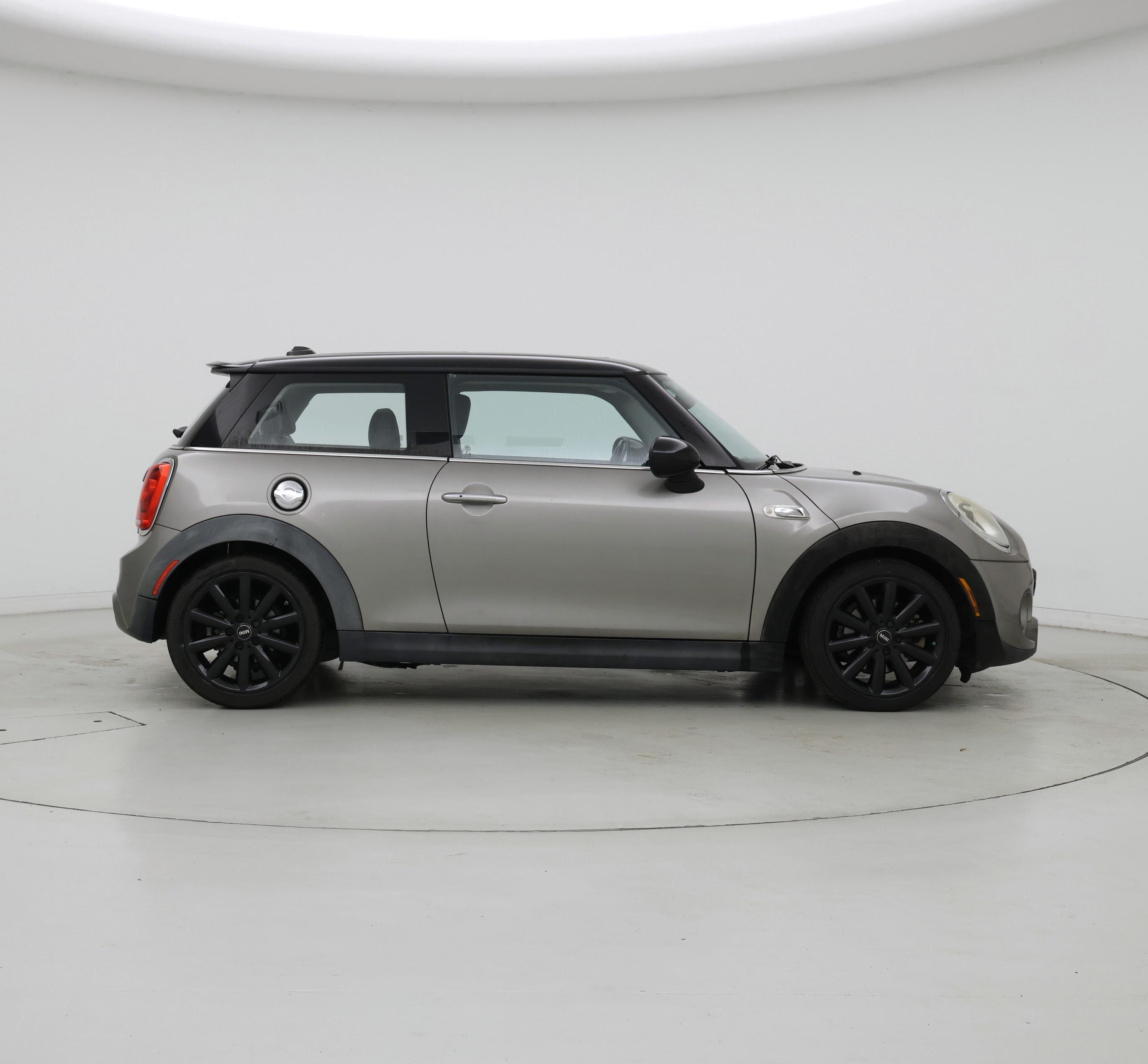 Thumbnail: 2017 MINI Cooper Hardtop - 7