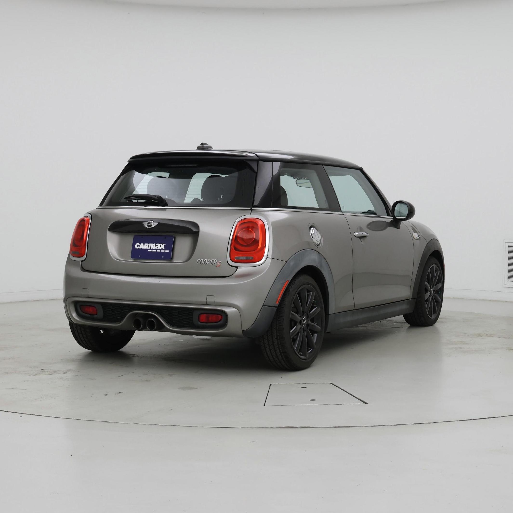 Thumbnail: 2017 MINI Cooper Hardtop - 8