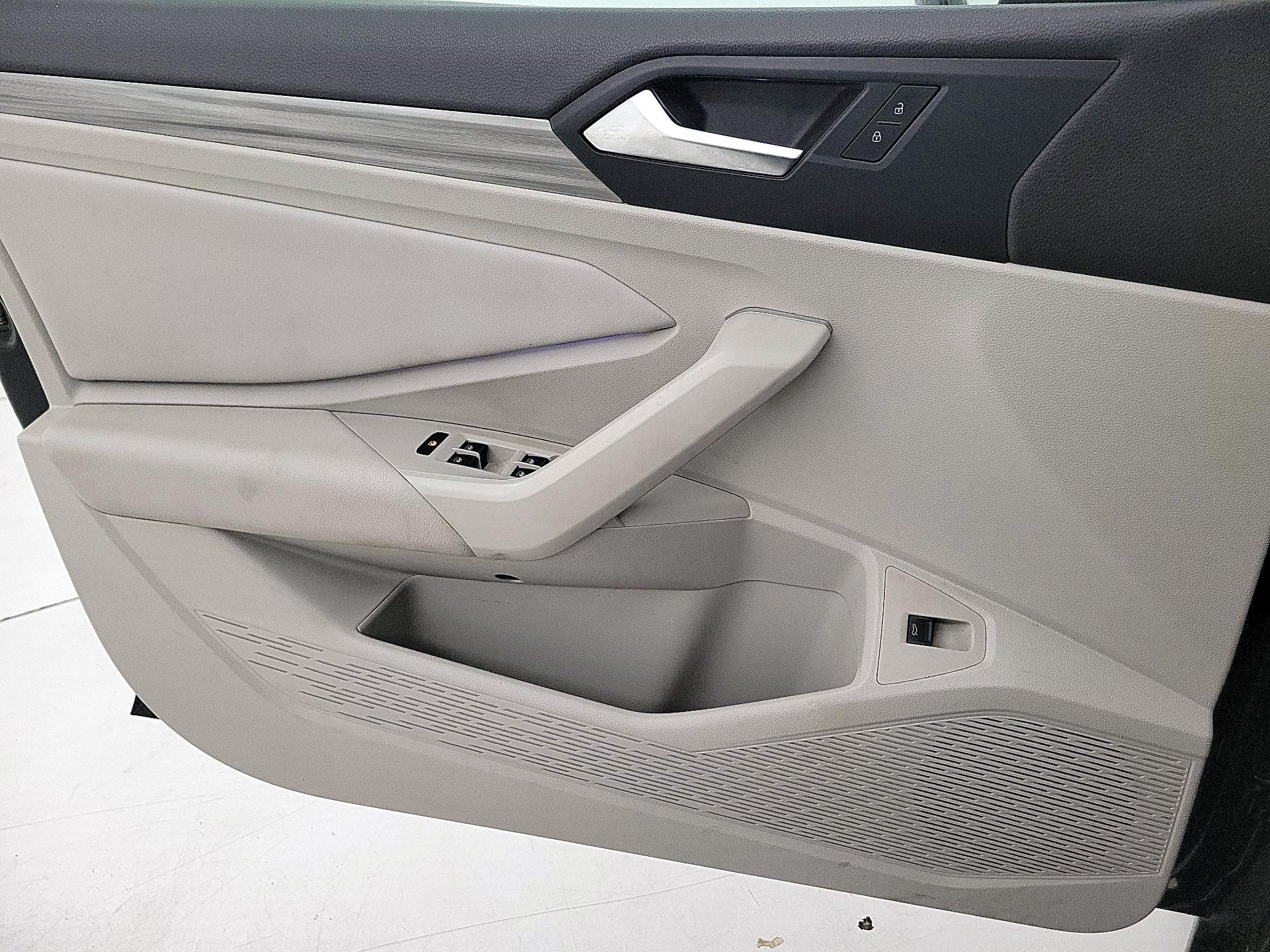 Thumbnail: 2020 Volkswagen Jetta - 12