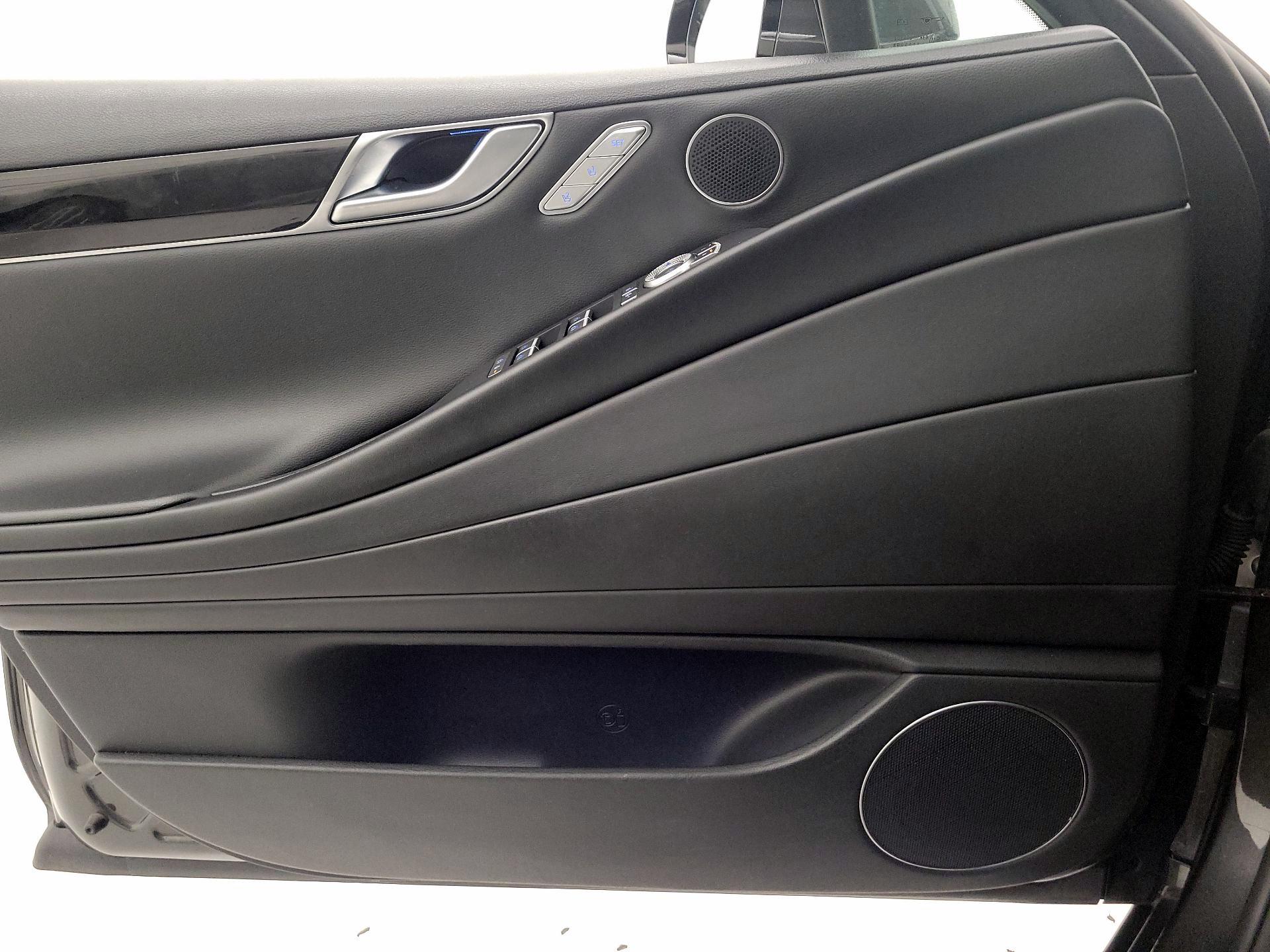 Thumbnail: 2023 Genesis G80 - 12