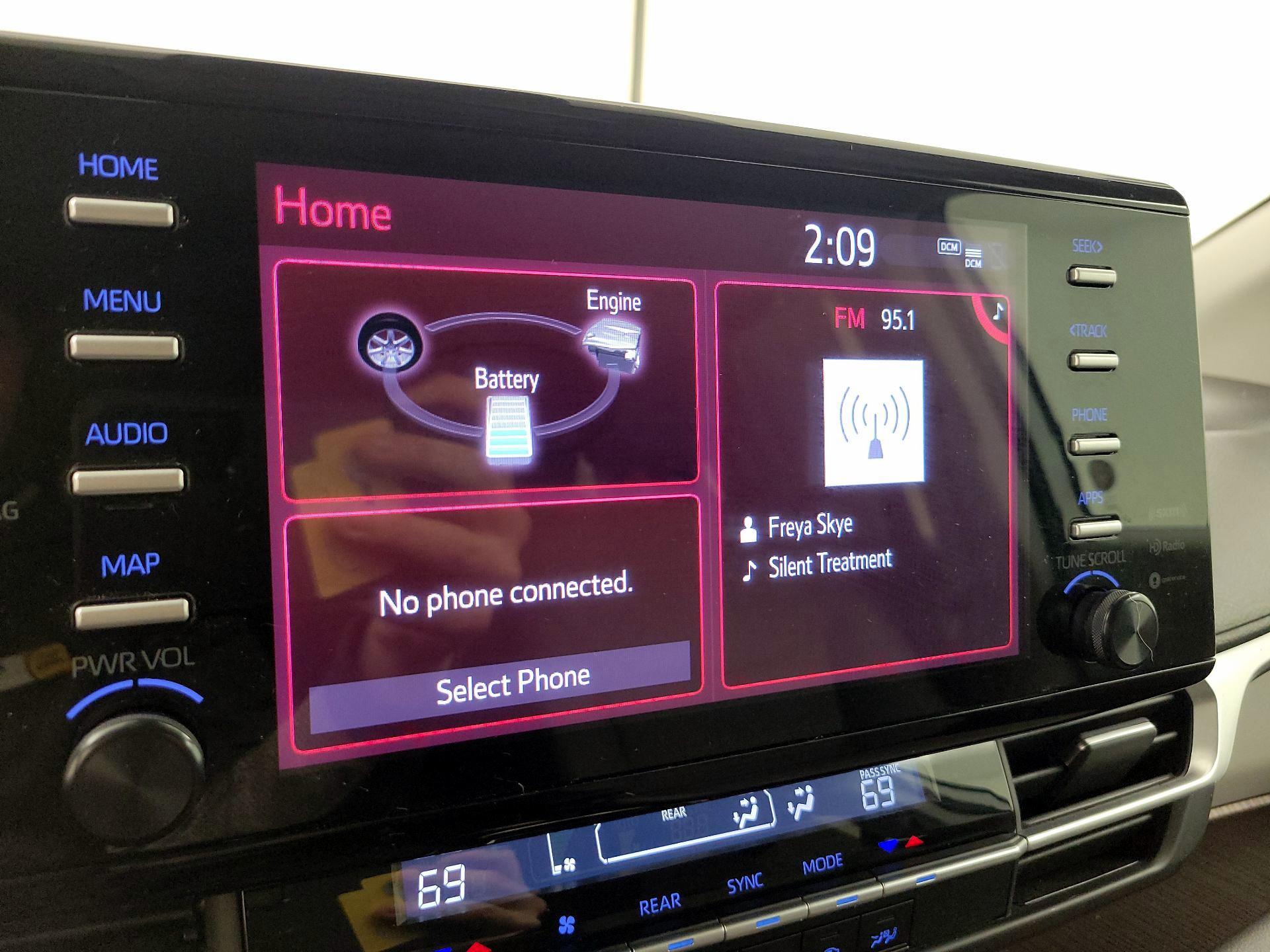 Thumbnail: 2024 Toyota Sienna - 14