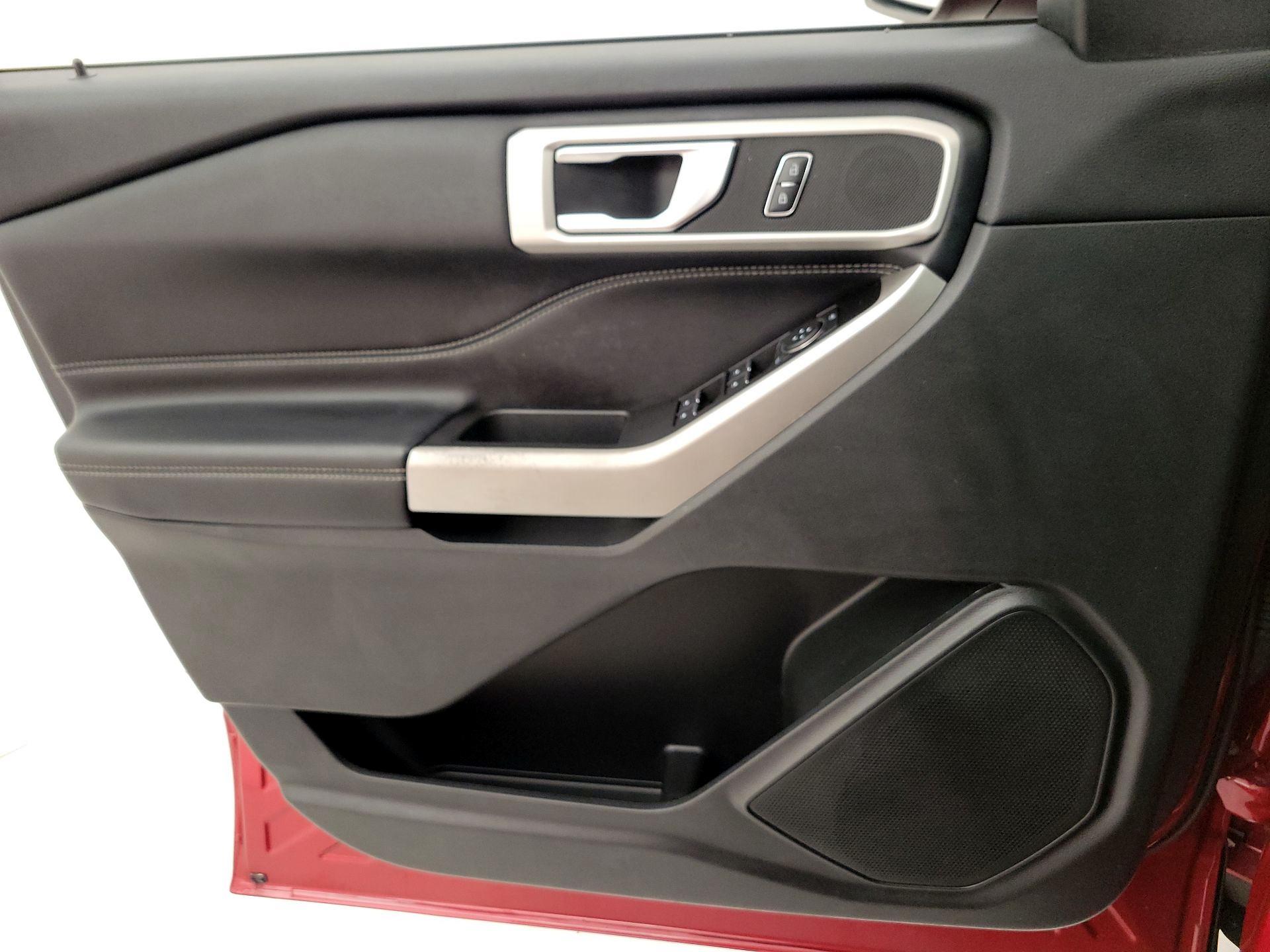 Thumbnail: 2022 Ford Explorer - 12