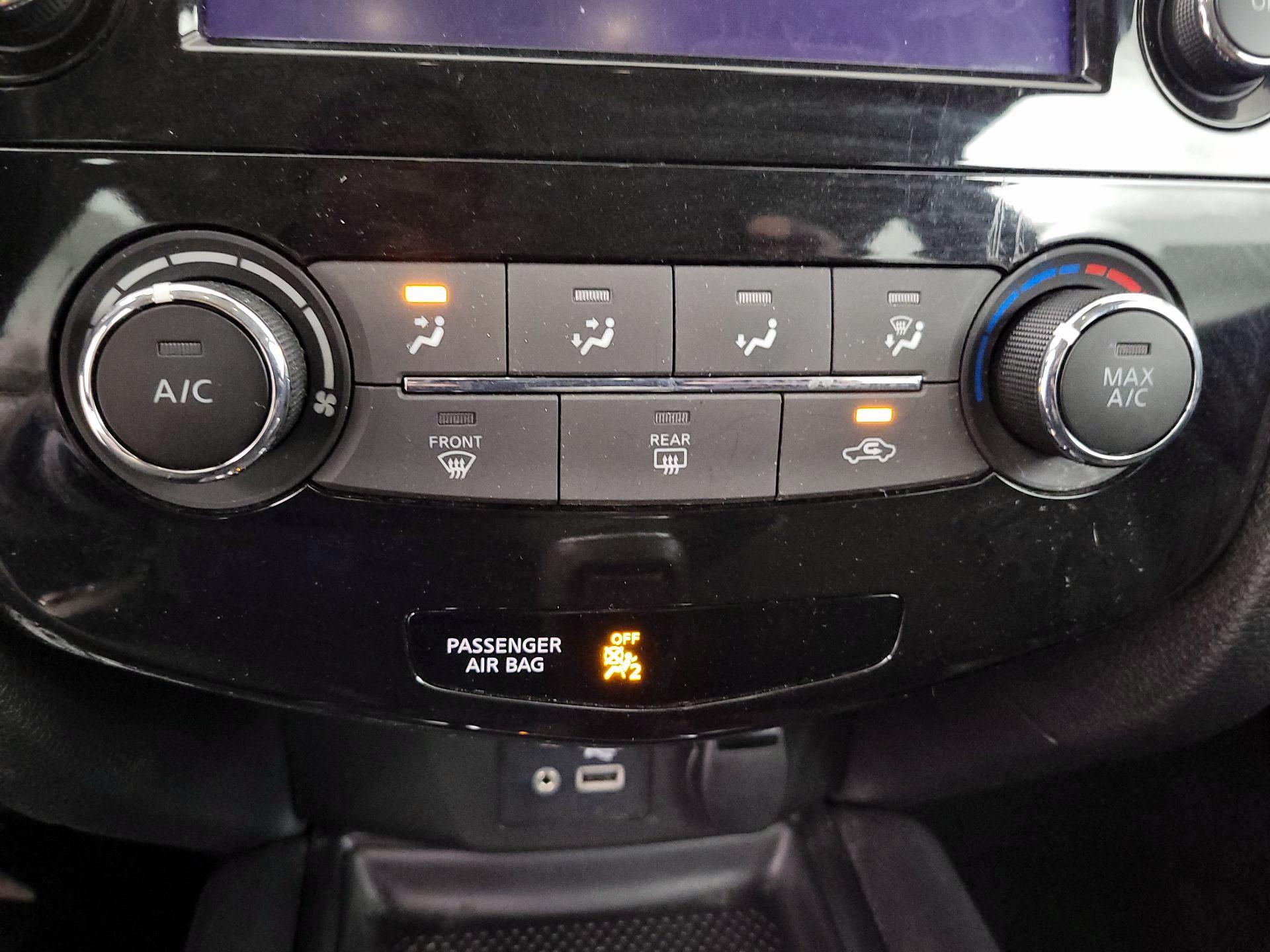 Thumbnail: 2020 Nissan Rogue - 16