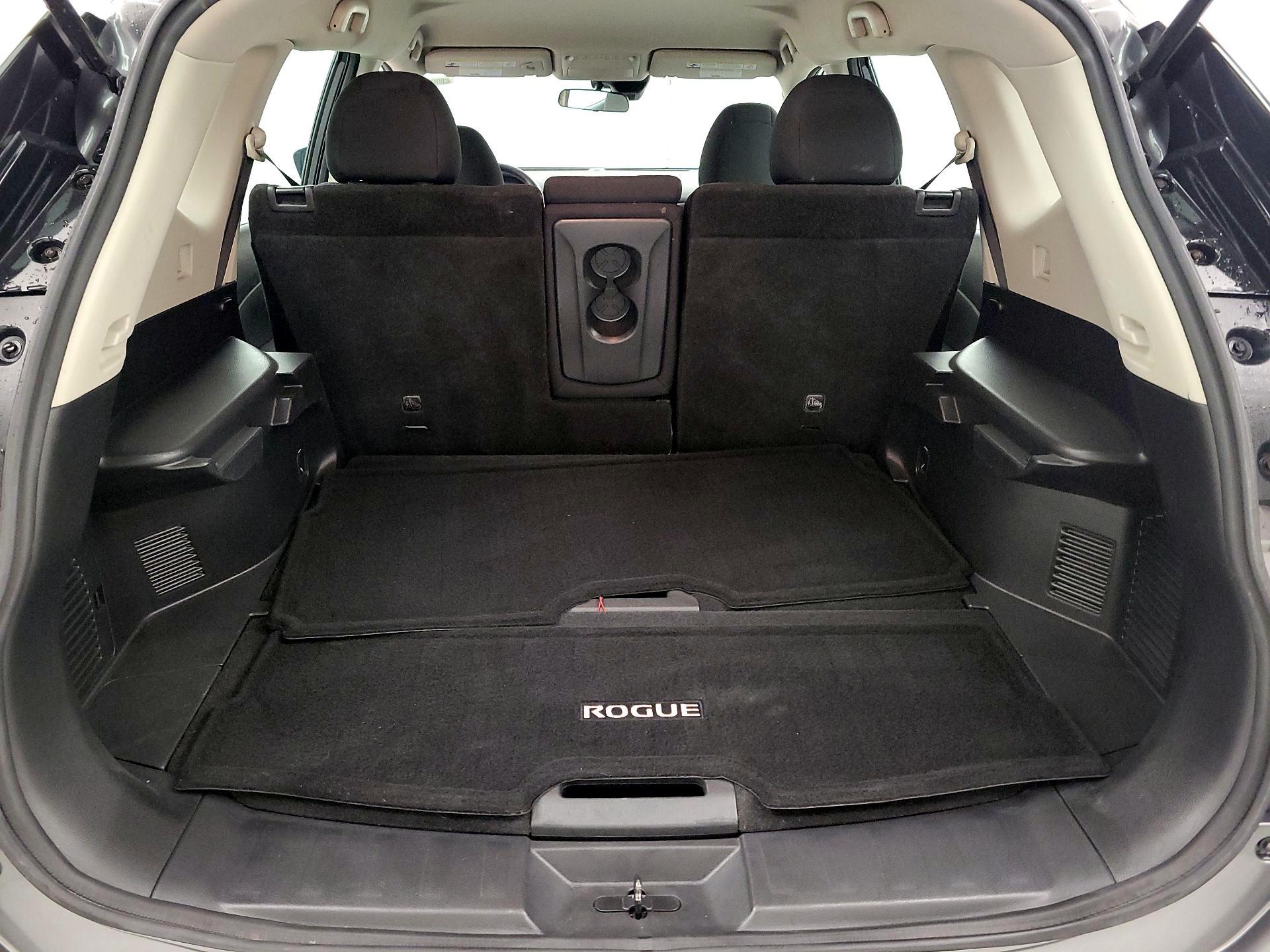 Thumbnail: 2020 Nissan Rogue - 20