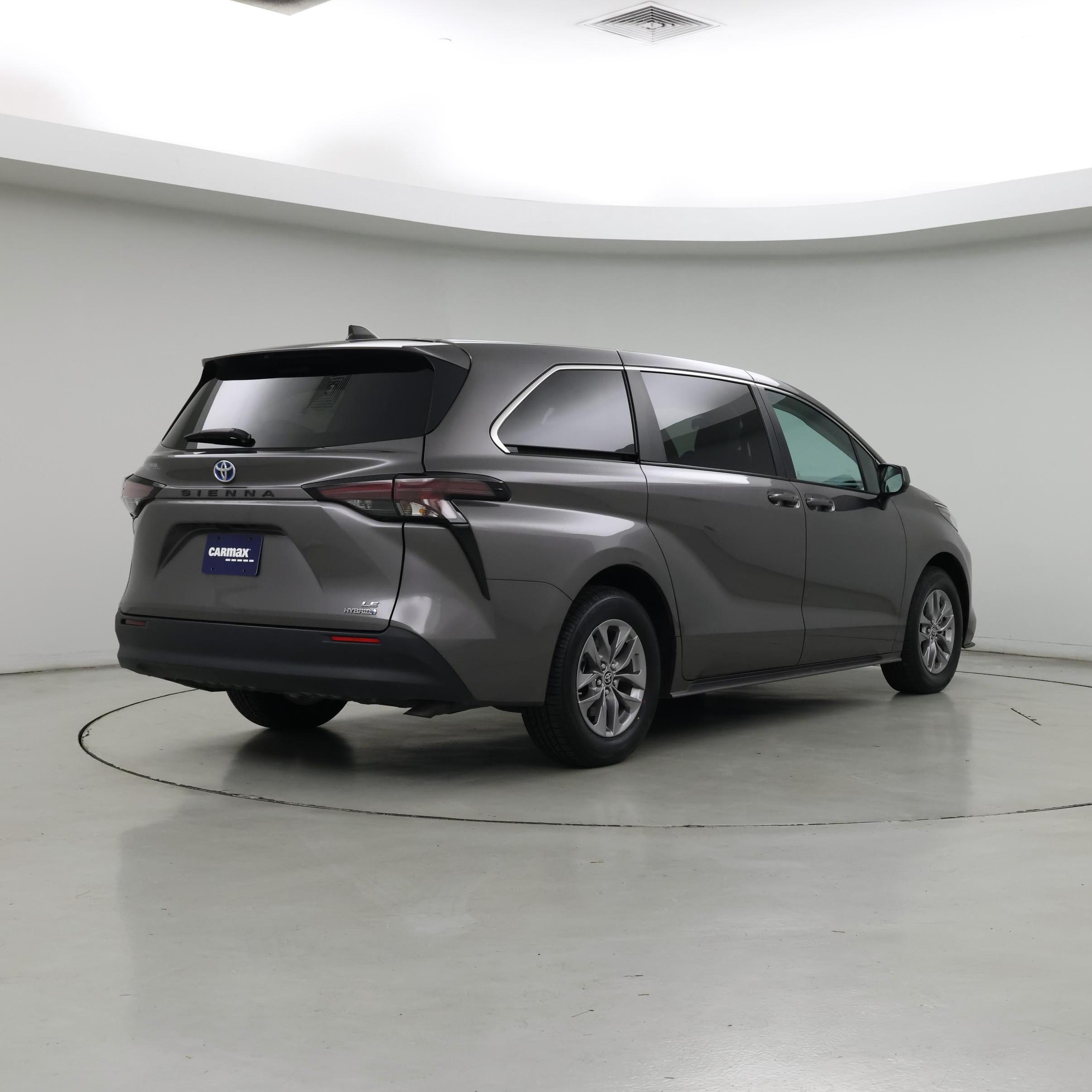 Thumbnail: 2024 Toyota Sienna - 8