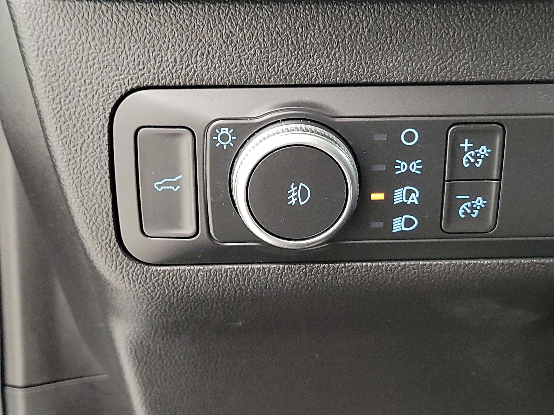 Thumbnail: 2022 Ford Escape - 13