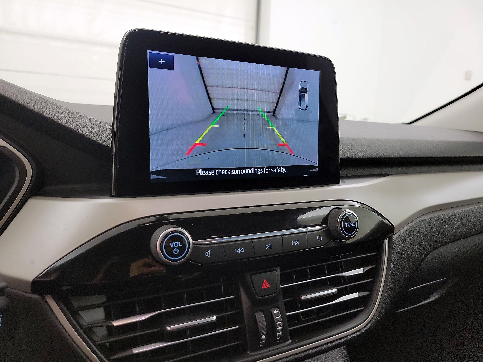 Thumbnail: 2022 Ford Escape - 15