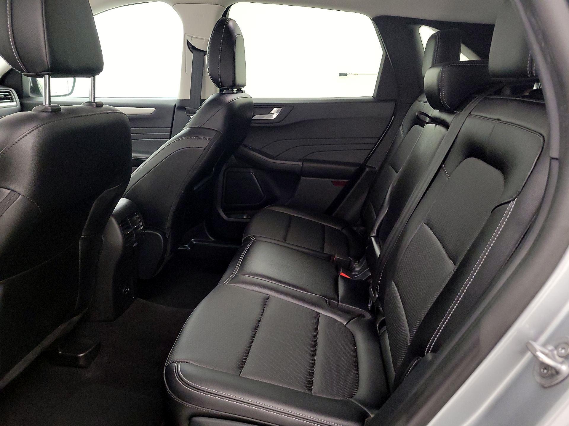 Thumbnail: 2022 Ford Escape - 20