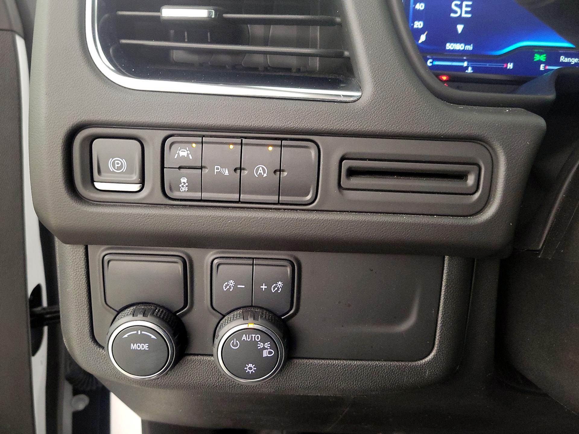 Thumbnail: 2023 Chevrolet Suburban - 13