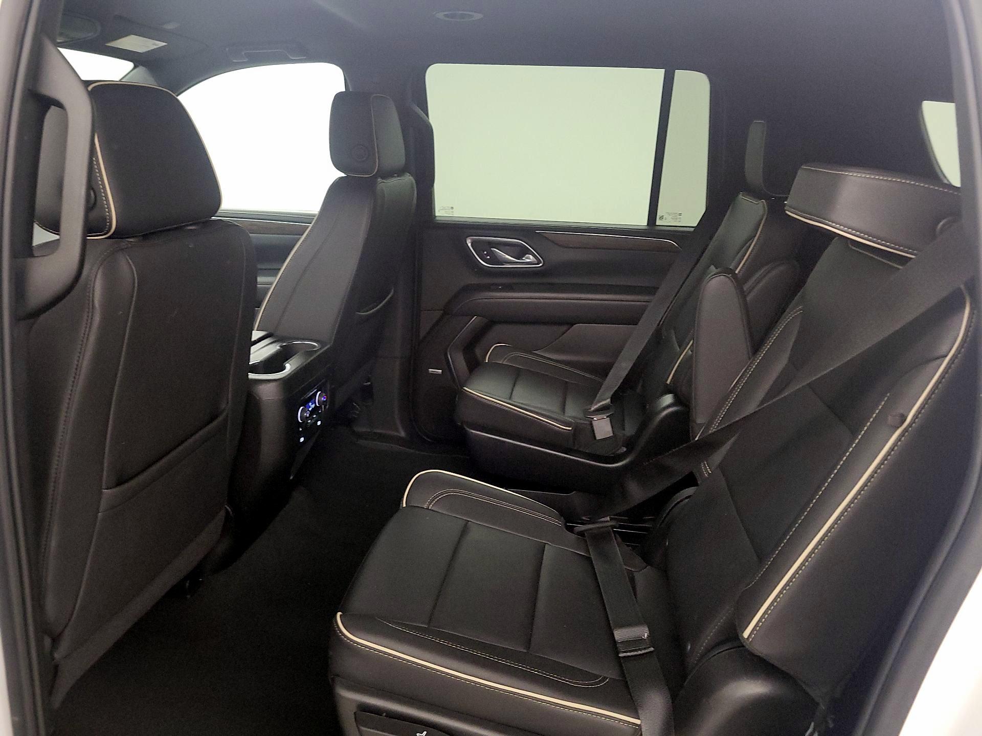 Thumbnail: 2023 Chevrolet Suburban - 19