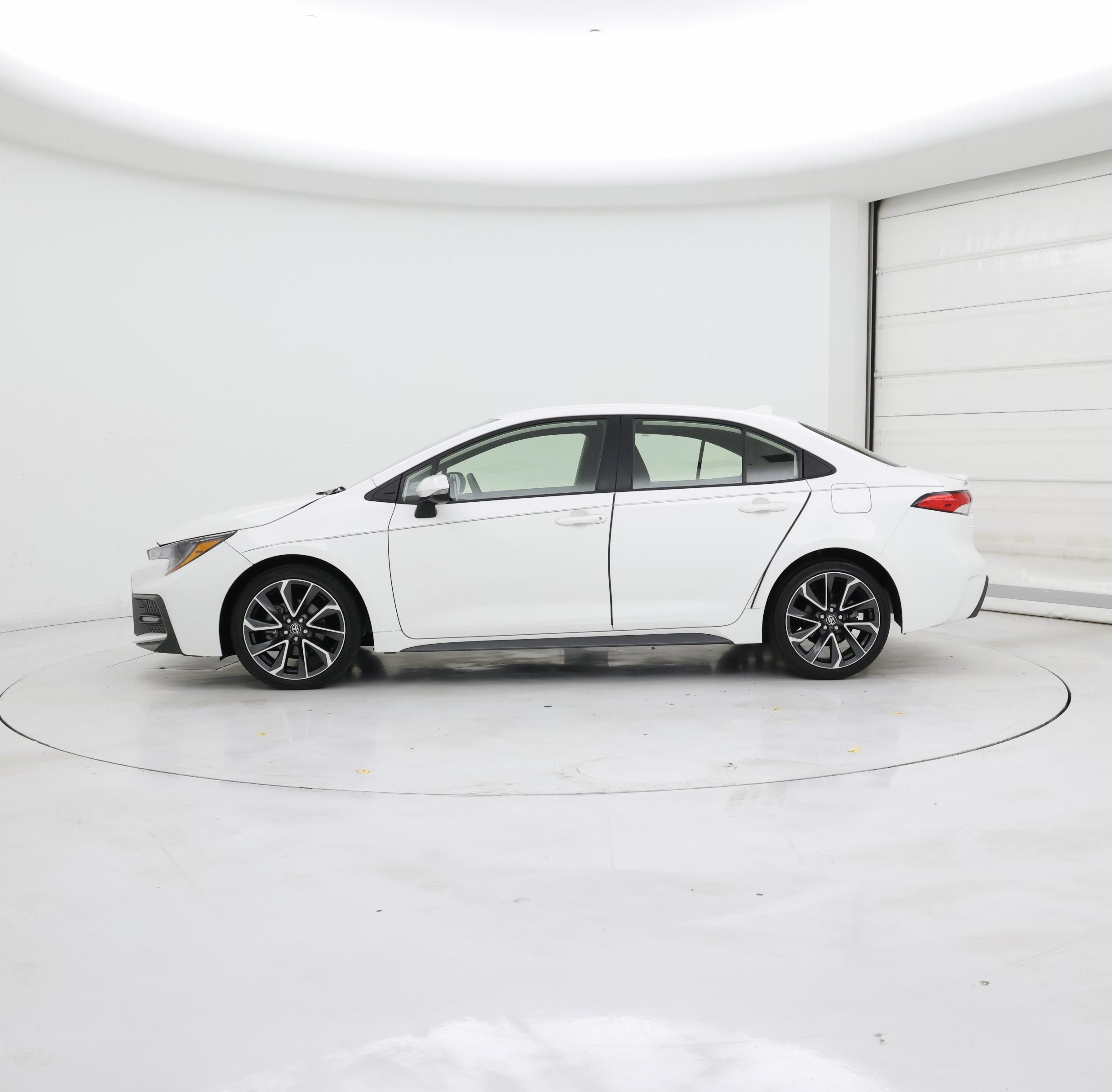 Thumbnail: 2021 Toyota Corolla - 3