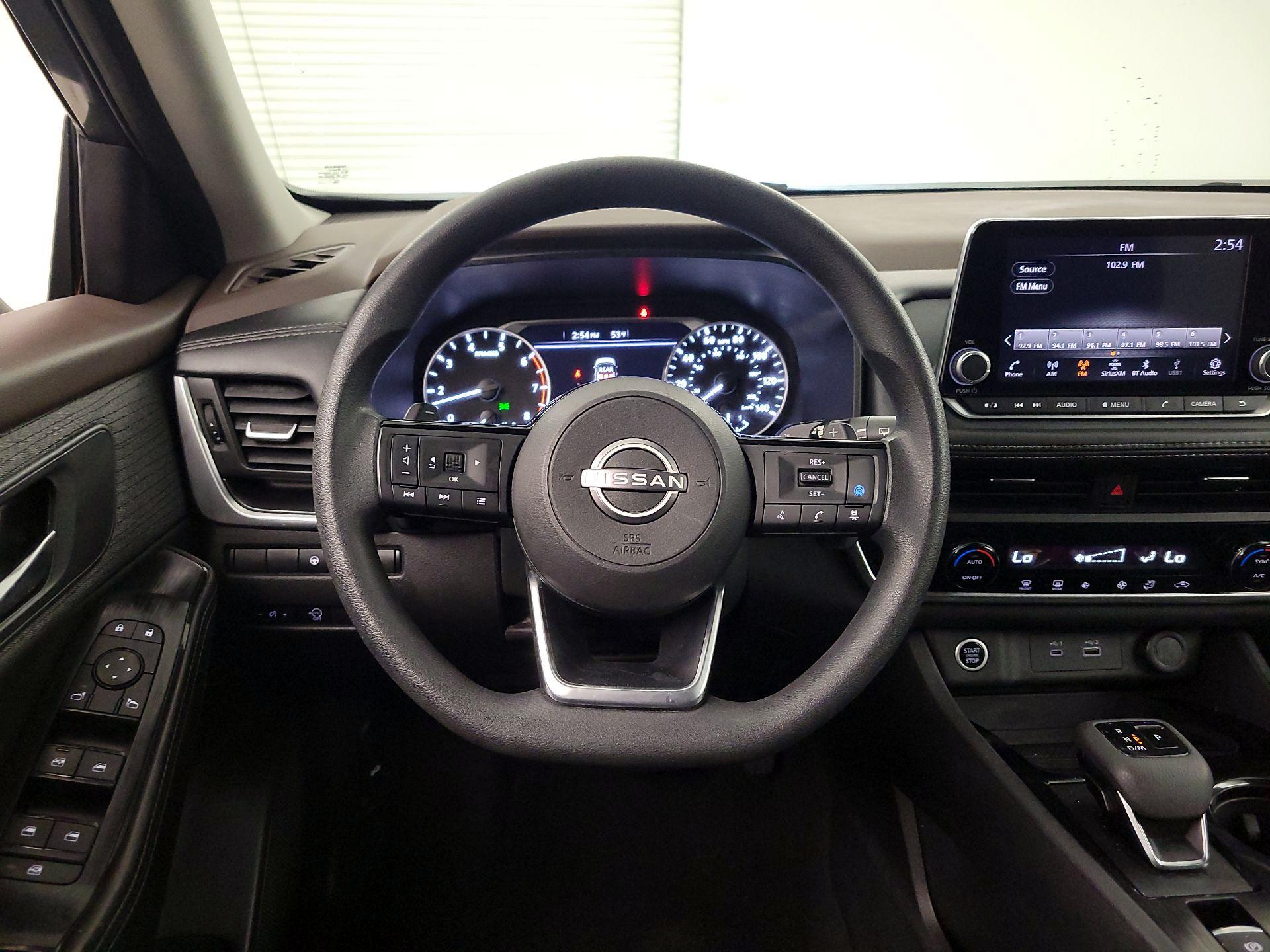 Thumbnail: 2023 Nissan Rogue - 10