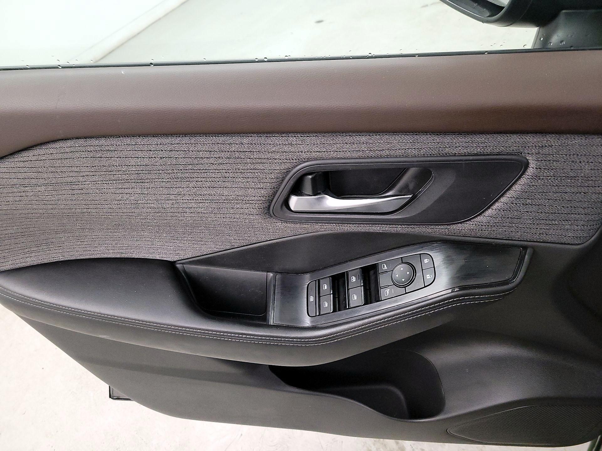 Thumbnail: 2023 Nissan Rogue - 12