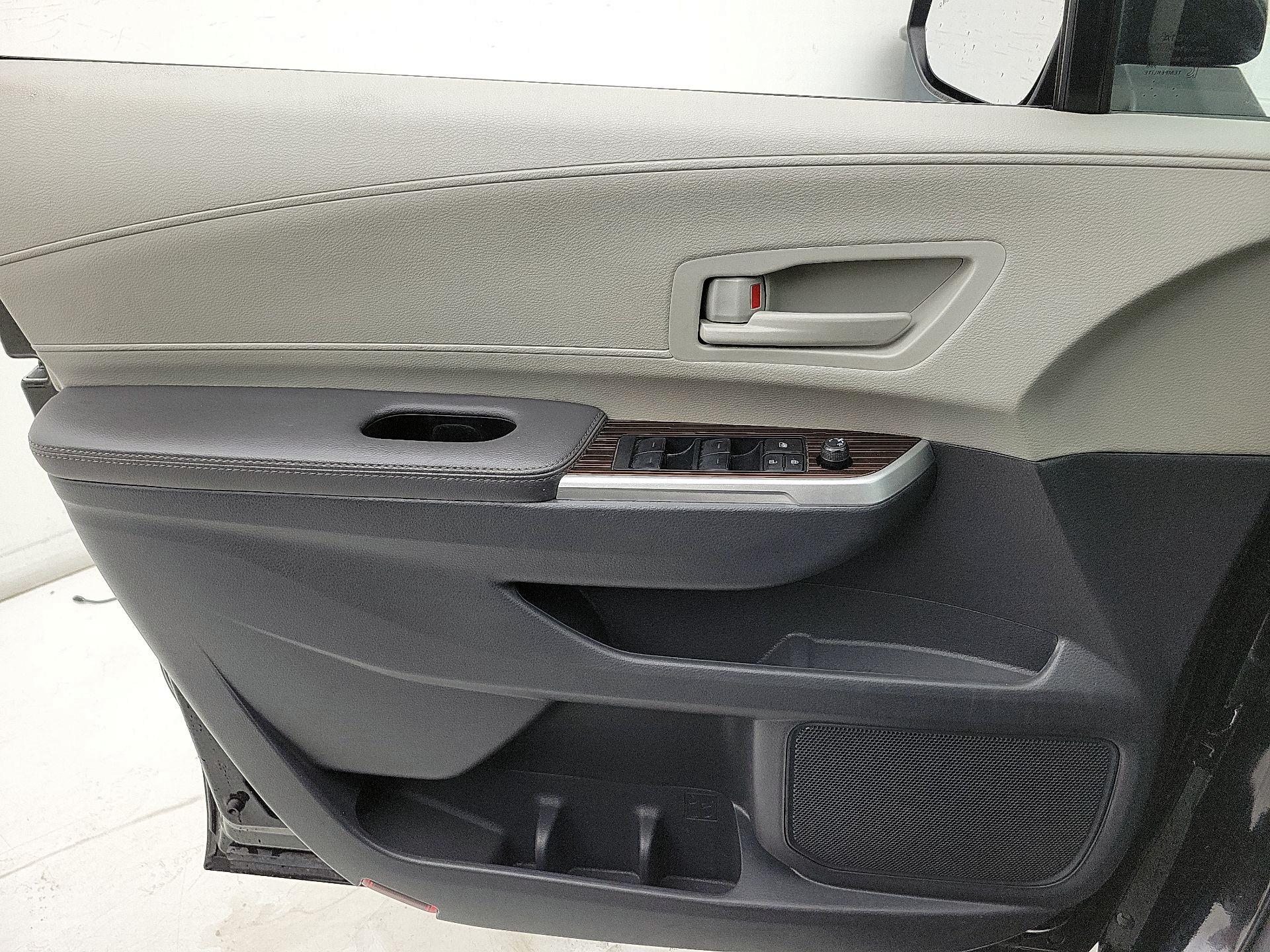 Thumbnail: 2024 Toyota Sienna - 12