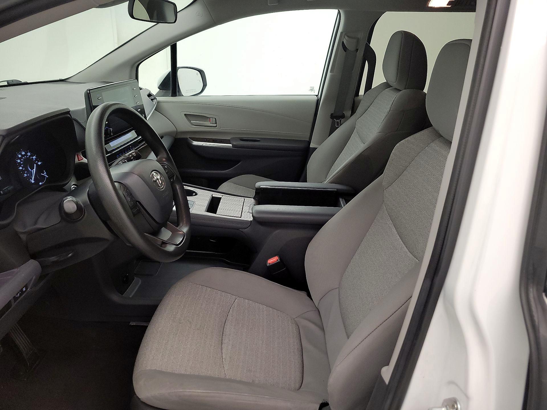 Thumbnail: 2024 Toyota Sienna - 11