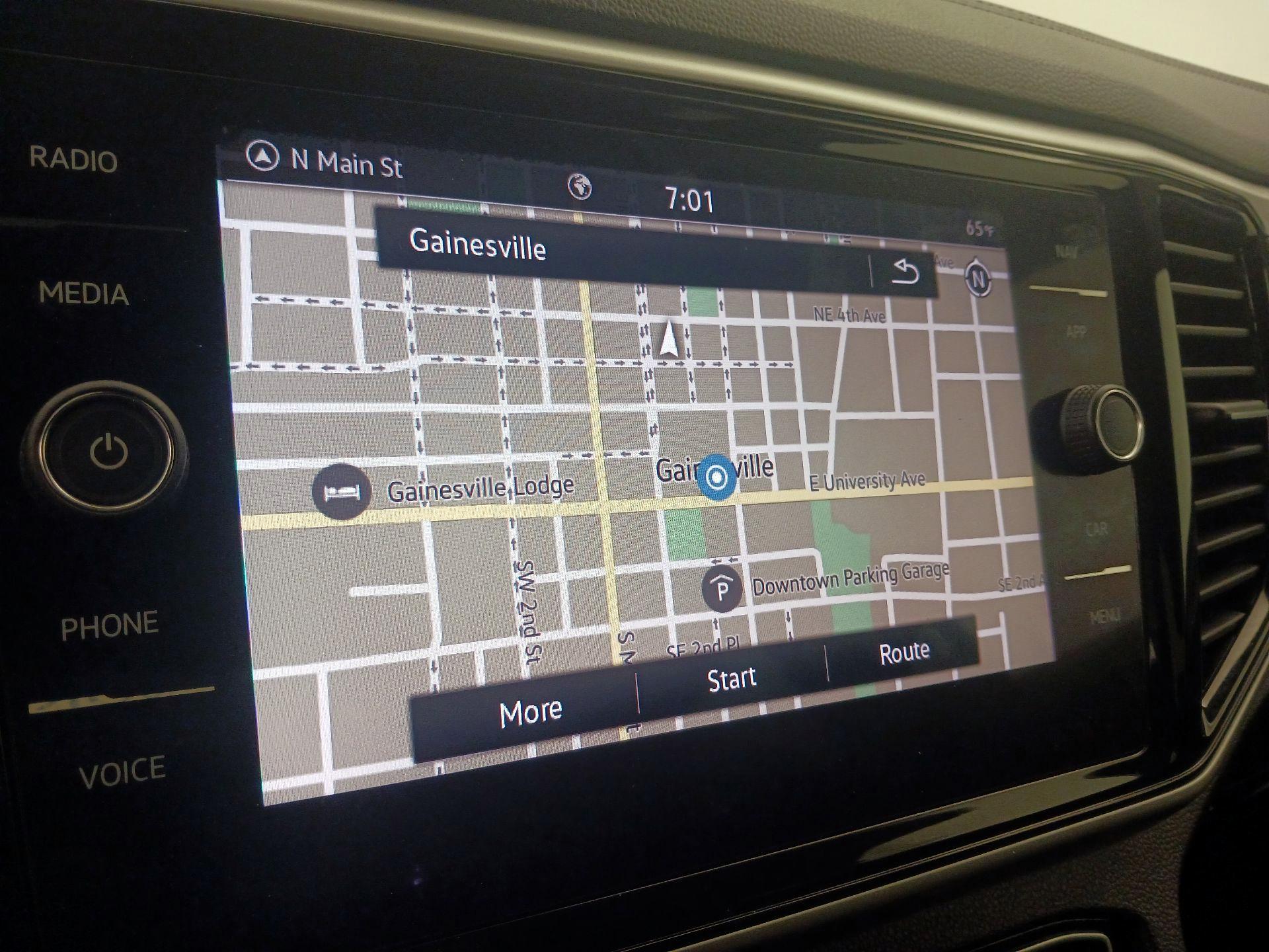 Thumbnail: 2021 Volkswagen Atlas - 14