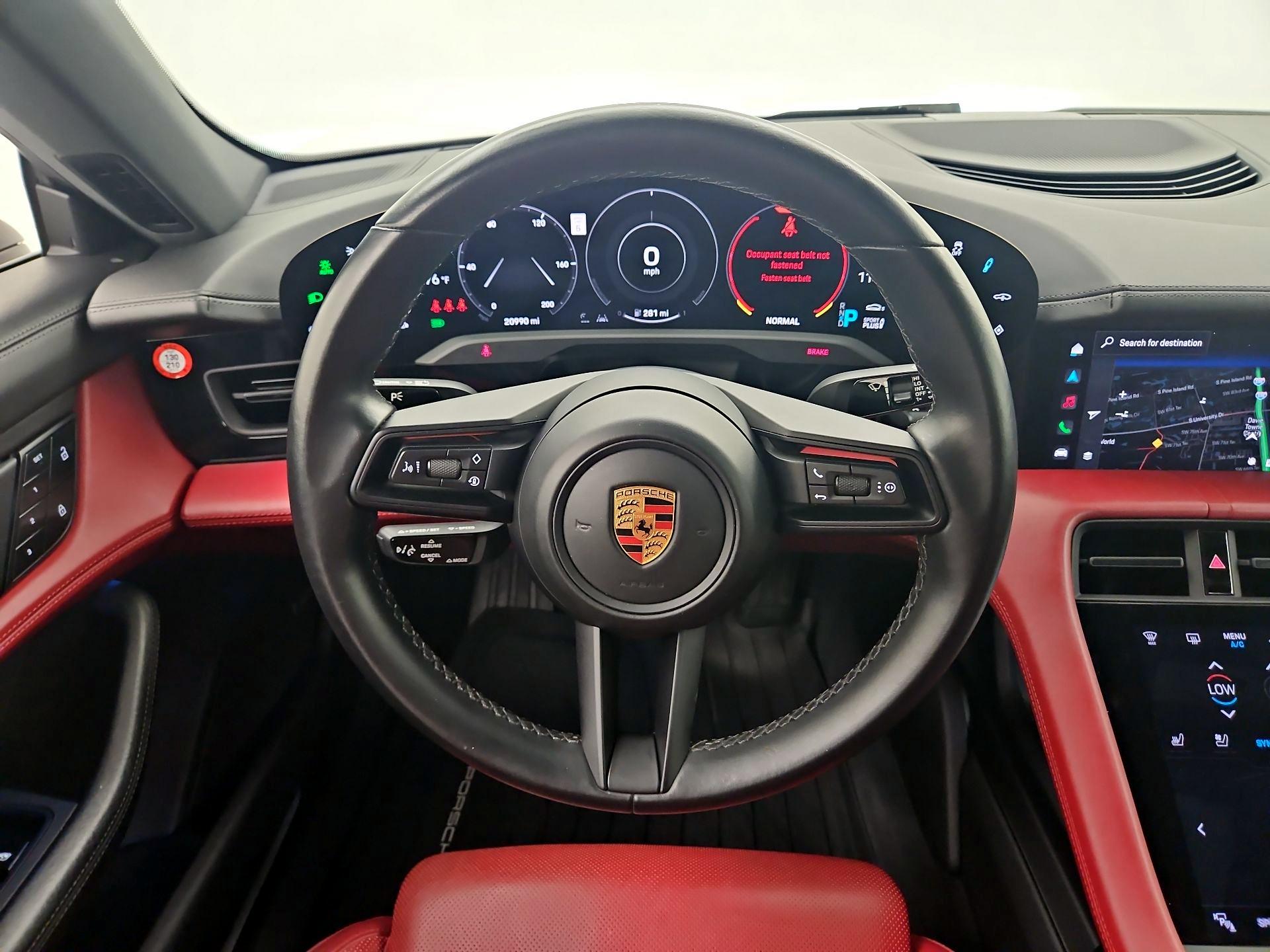 Thumbnail: 2021 Porsche Taycan - 10