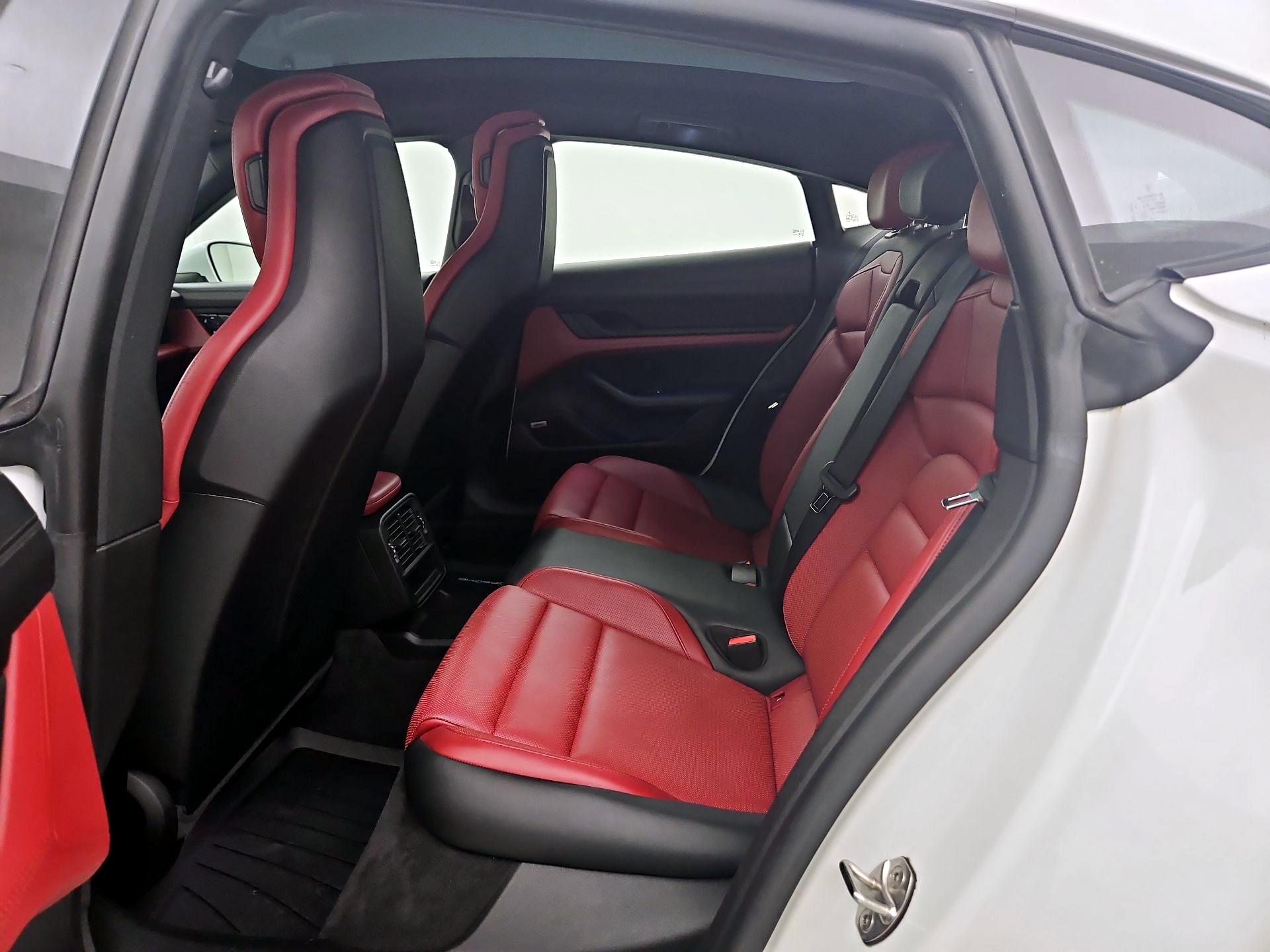 Thumbnail: 2021 Porsche Taycan - 20