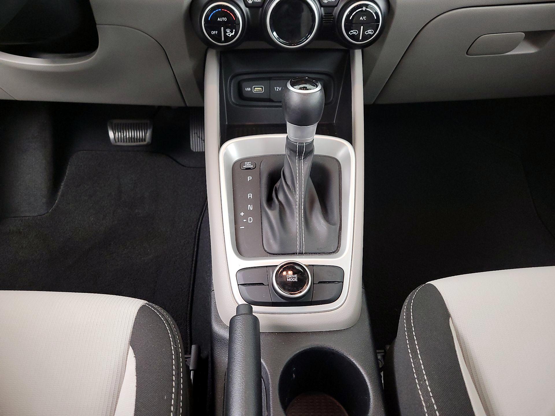 Thumbnail: 2022 Hyundai Venue - 17