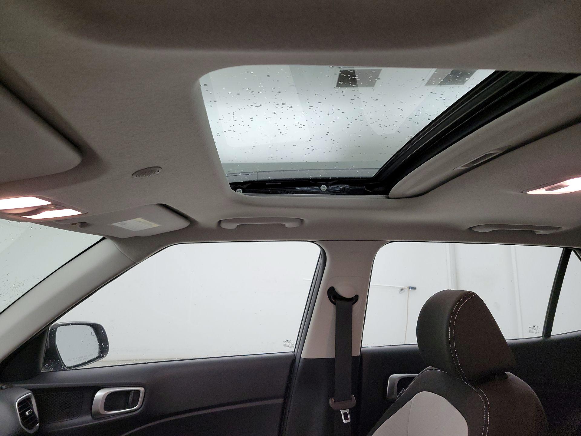 Thumbnail: 2022 Hyundai Venue - 19