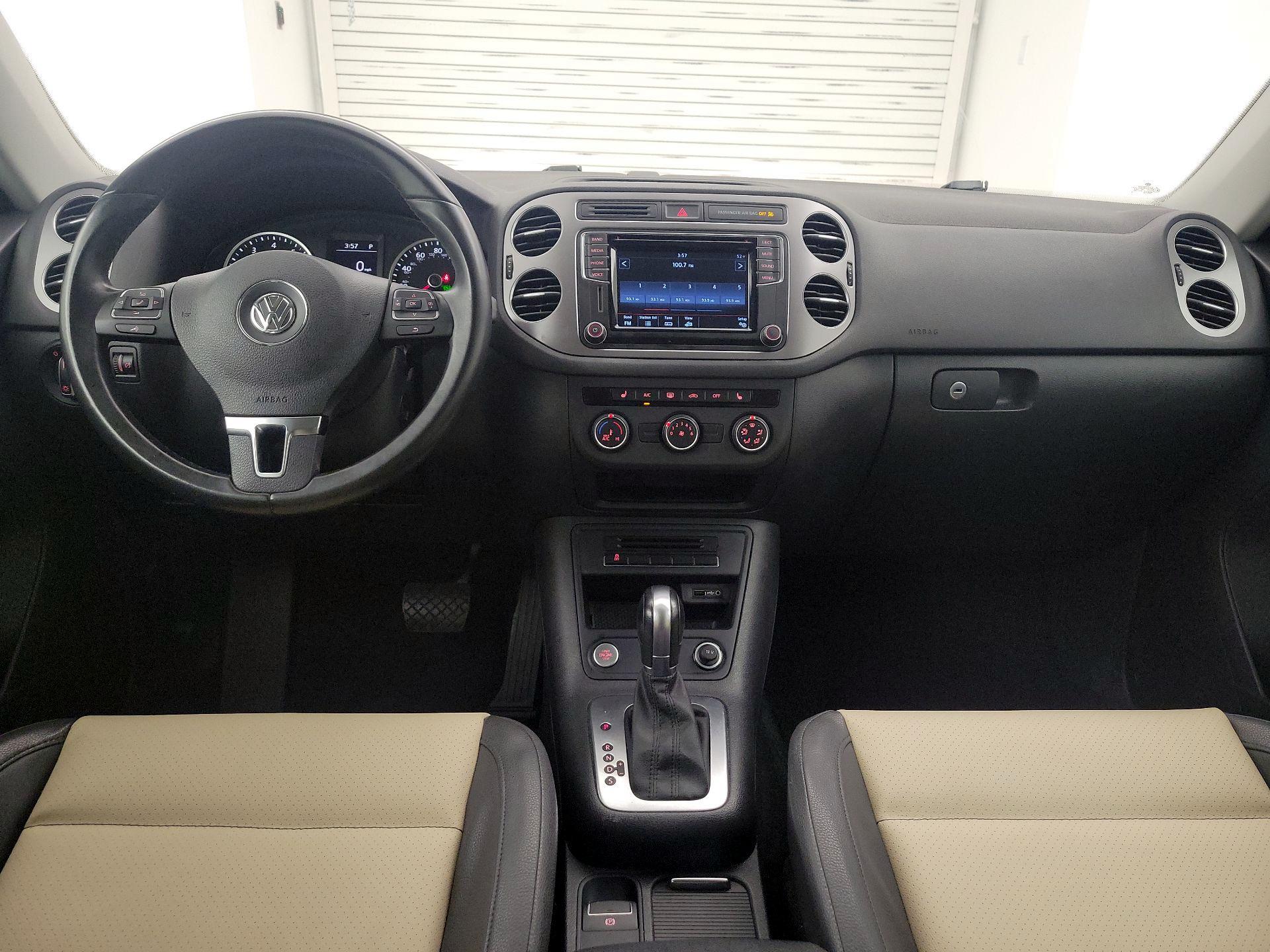 Thumbnail: 2017 Volkswagen Tiguan - 9