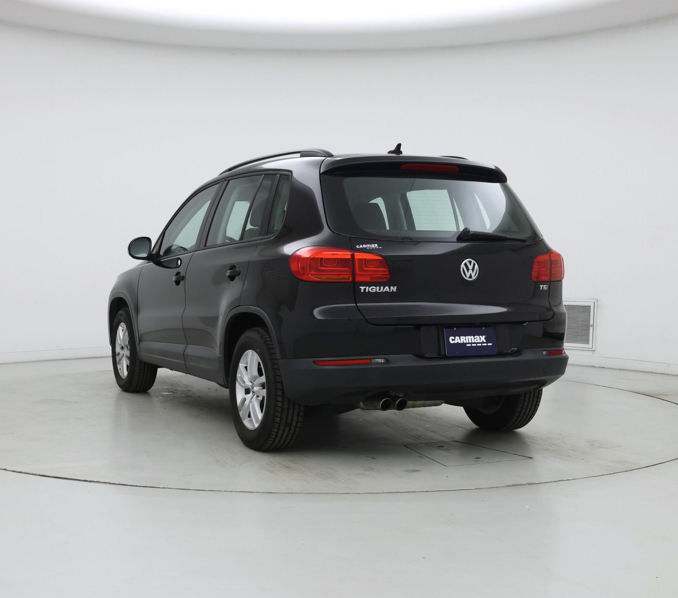 Thumbnail: 2017 Volkswagen Tiguan - 2