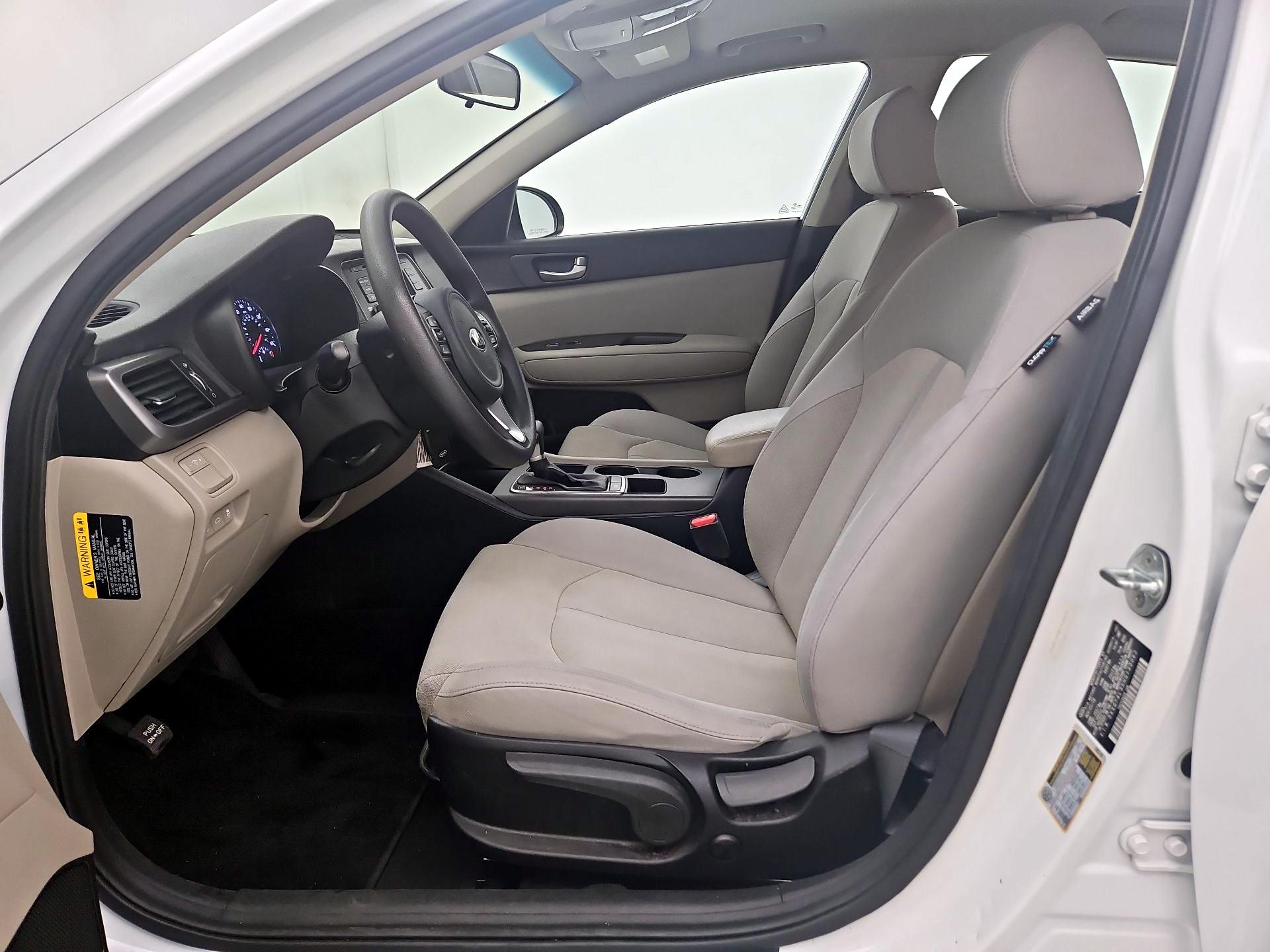 Thumbnail: 2017 Kia Optima - 11