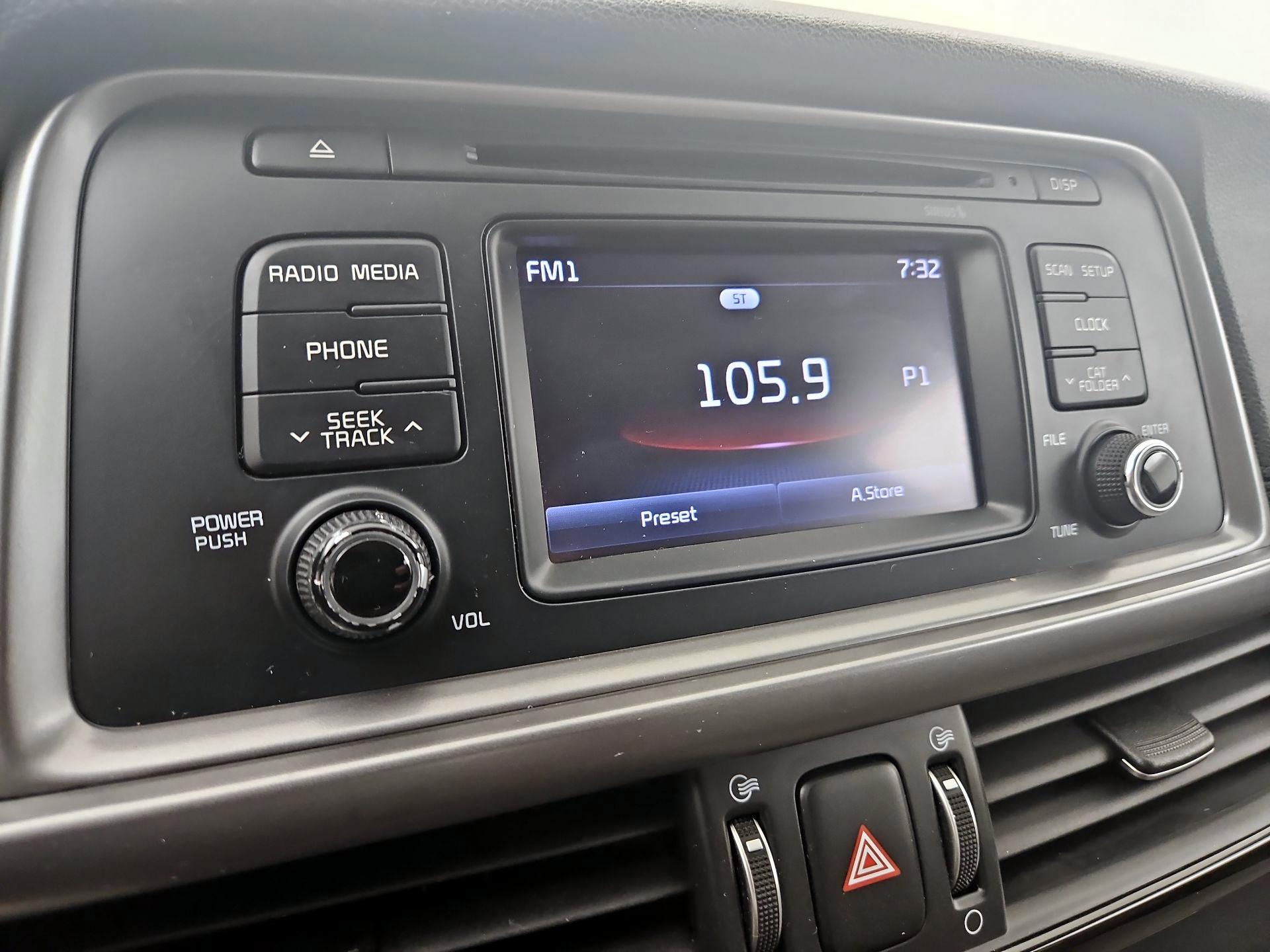 Thumbnail: 2017 Kia Optima - 15